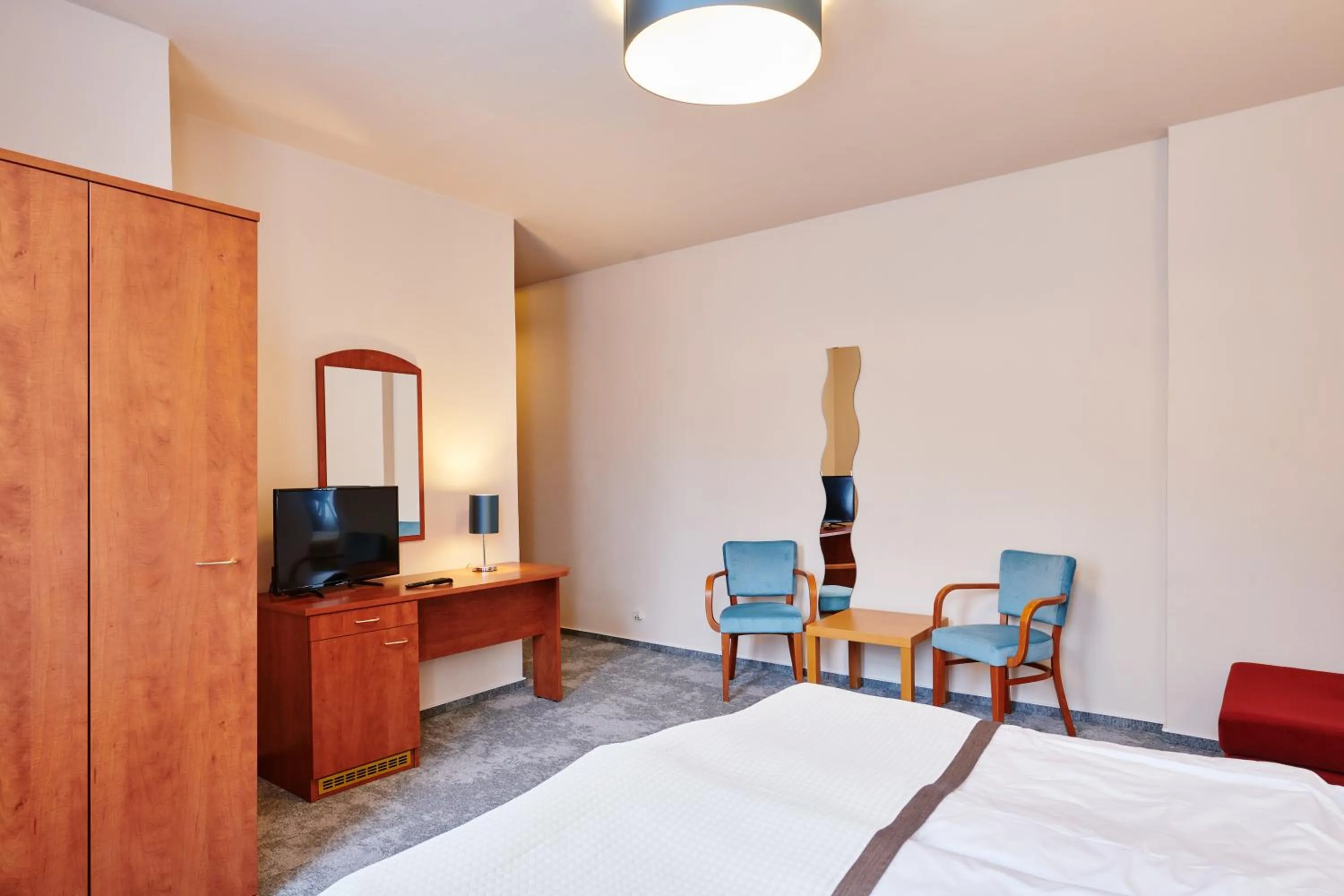 Seating area, Bed in Hotel Terasa