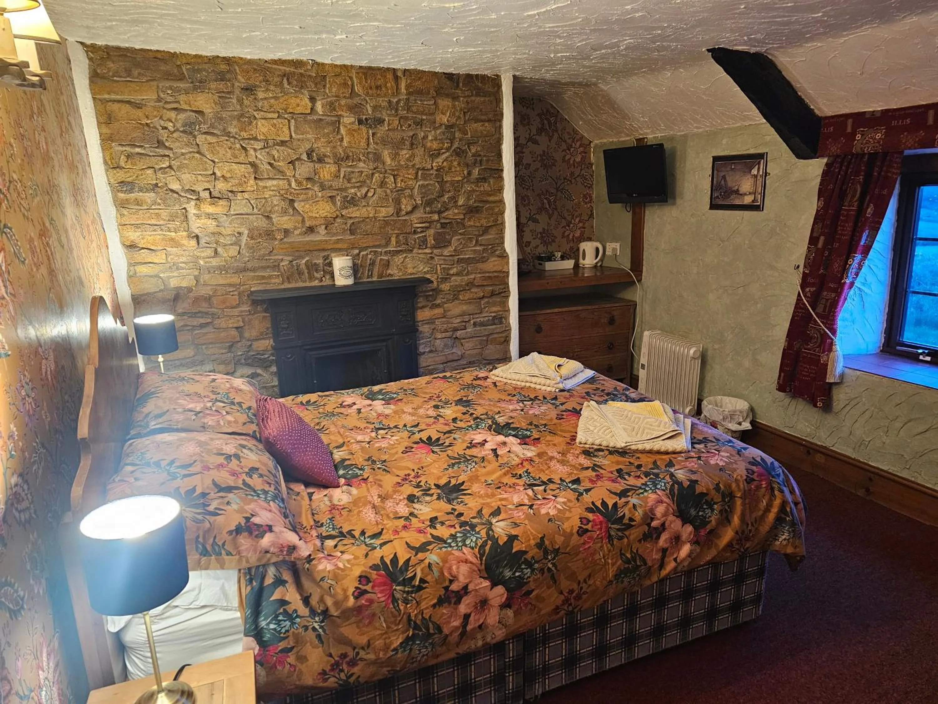 Bed in The West Country Inn