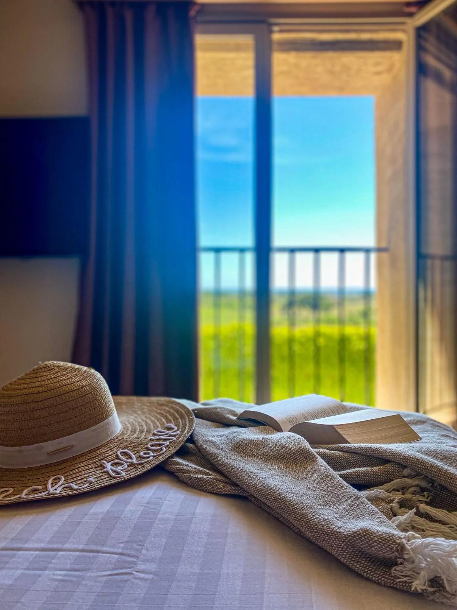 Bed in Château le Bouïs