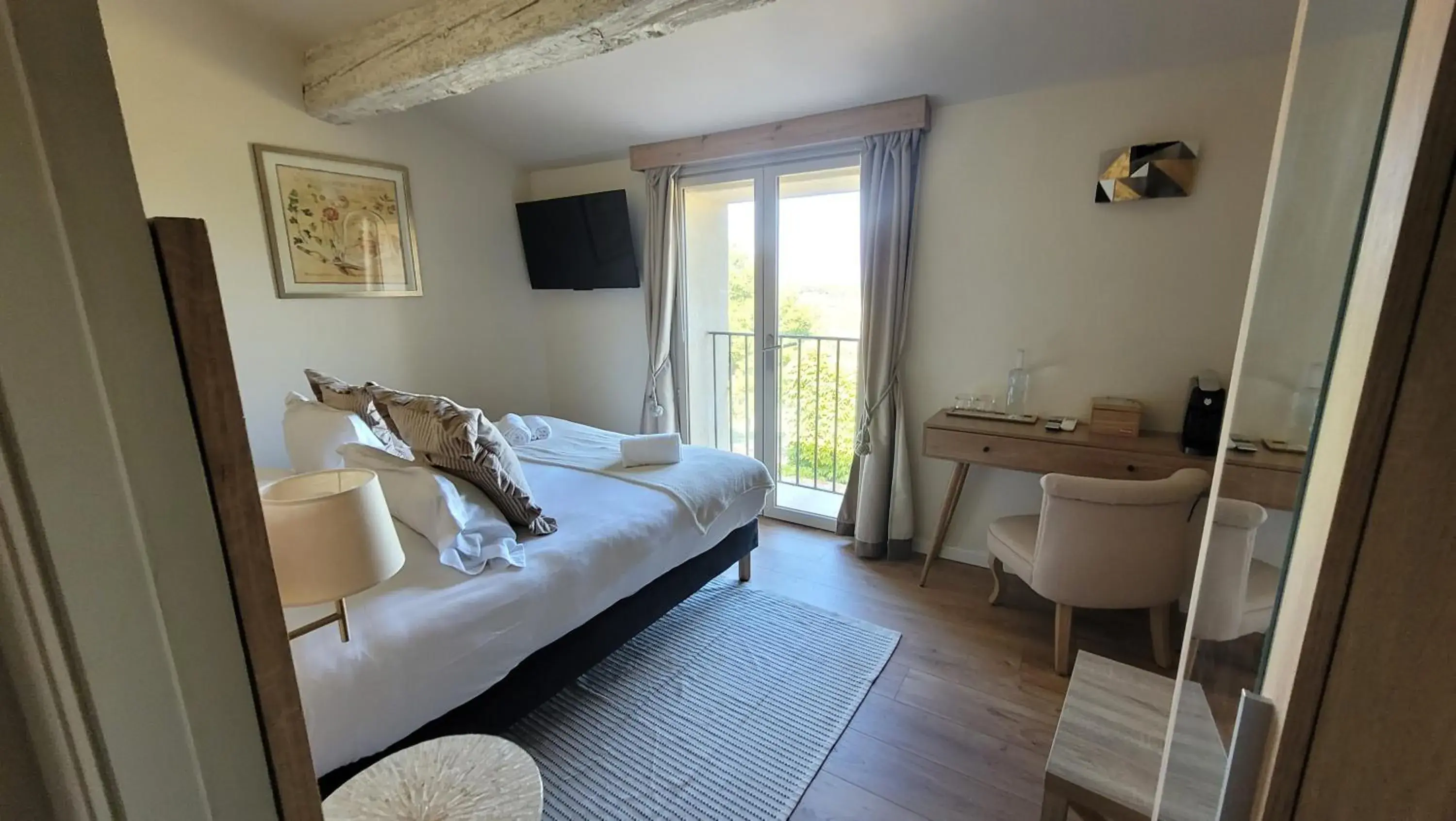 Double Room with Sea View in Château le Bouïs Double Room with Sea View in Château le Bouïs