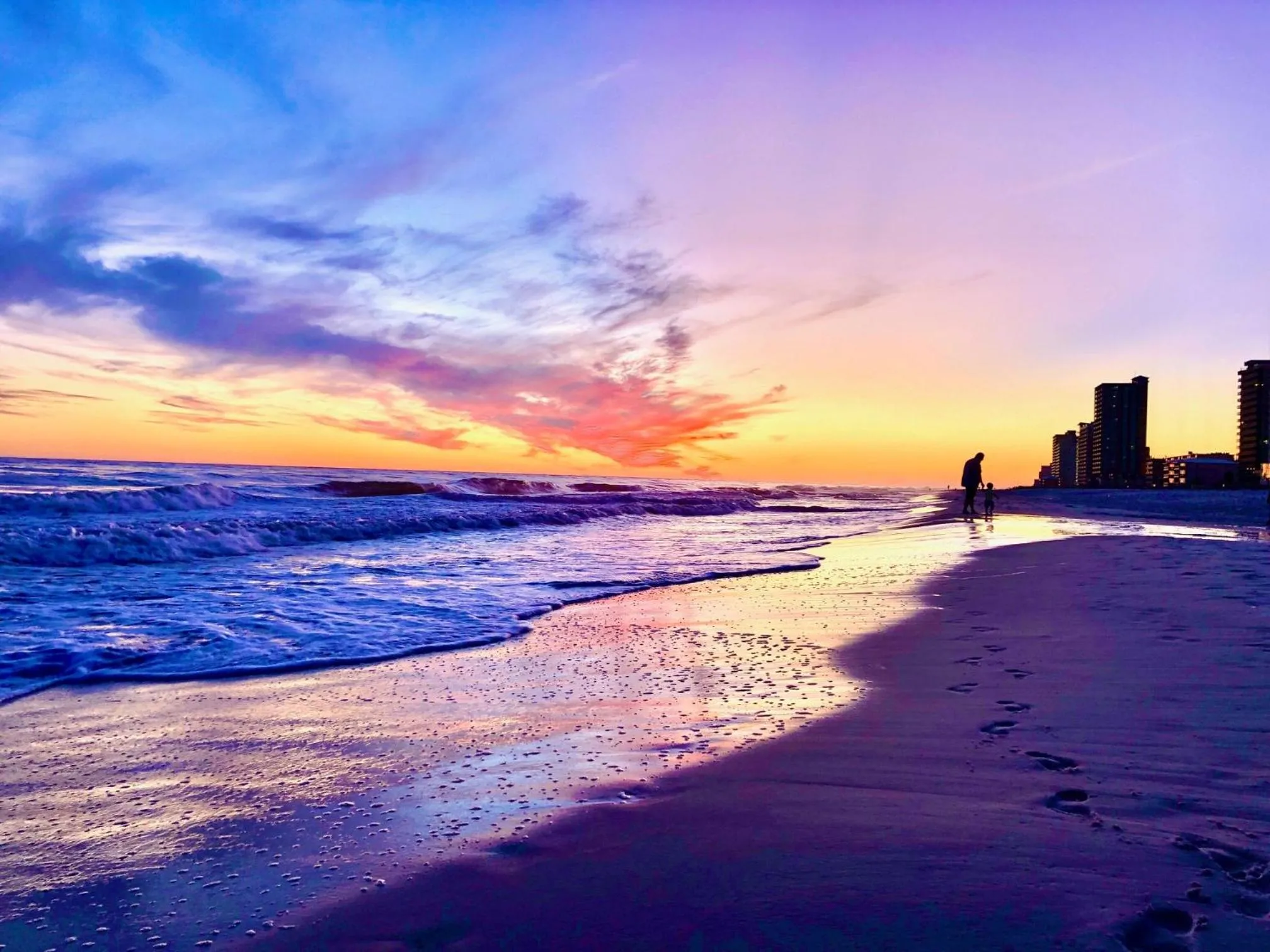 Natural landscape in TRUE BLUE-Coastal cottage-3 min walk to beach! POOL!