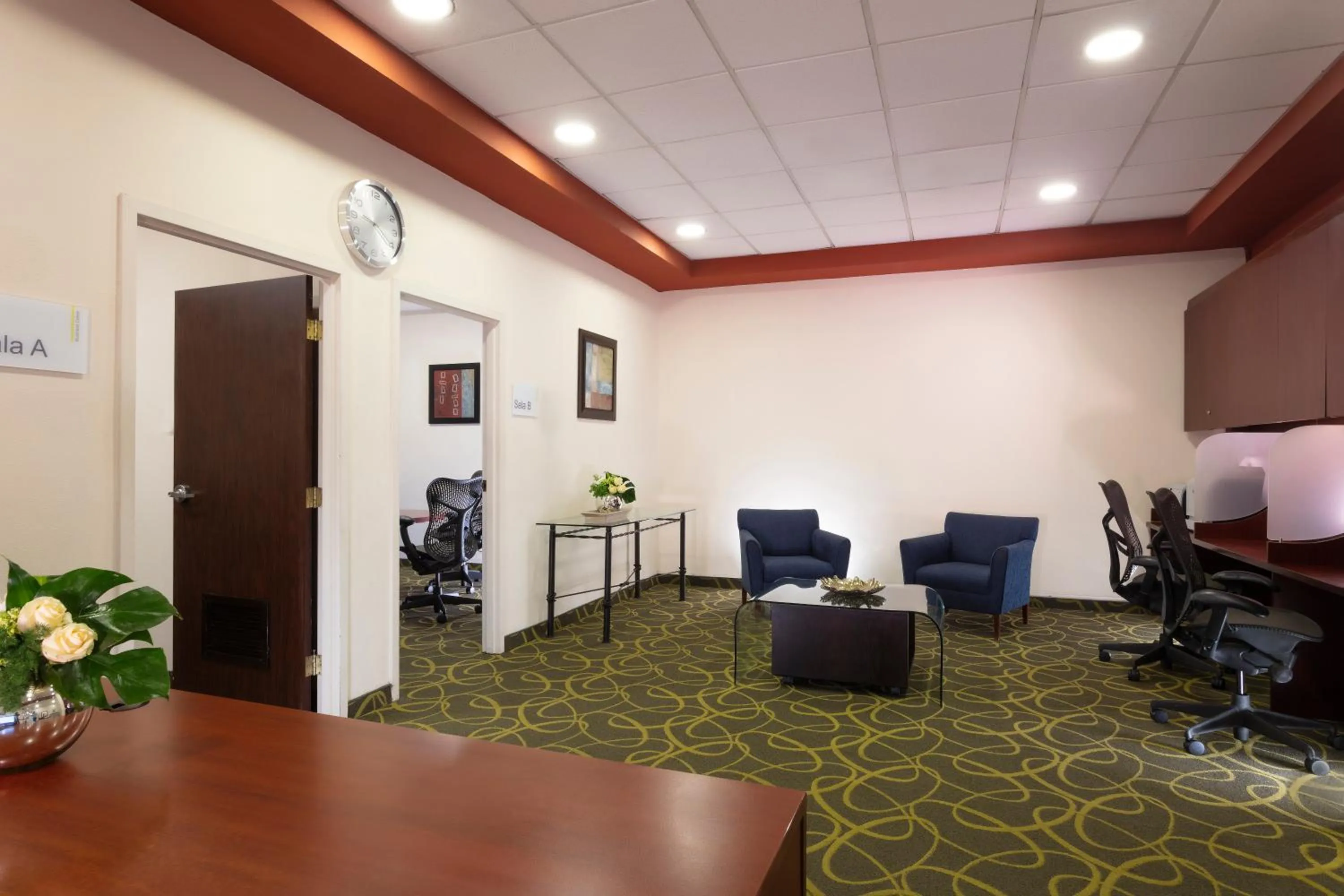 Business facilities in Krystal Urban Monterrey San Jeronimo