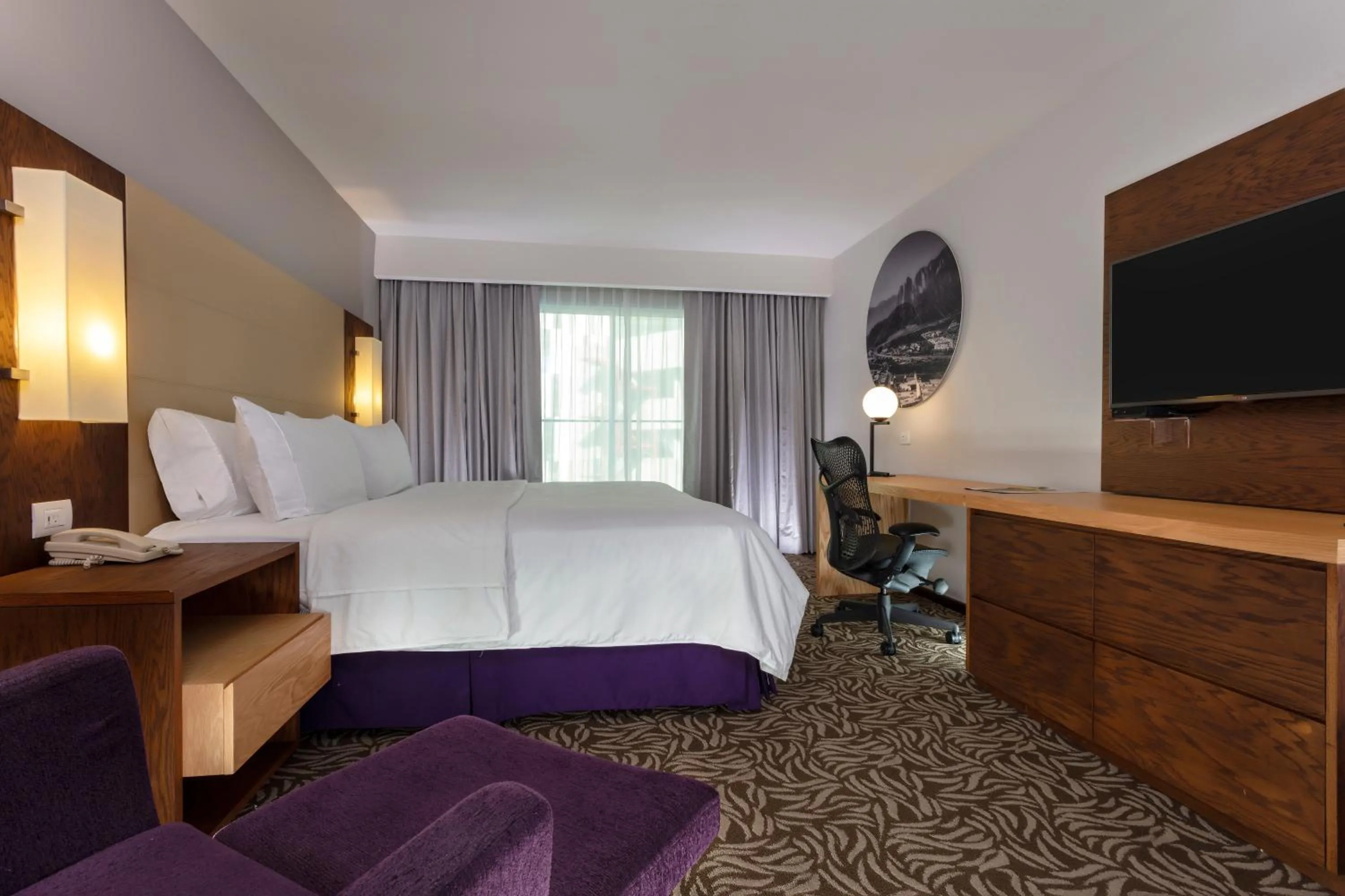 Photo of the whole room, Bed in Krystal Urban Monterrey San Jeronimo