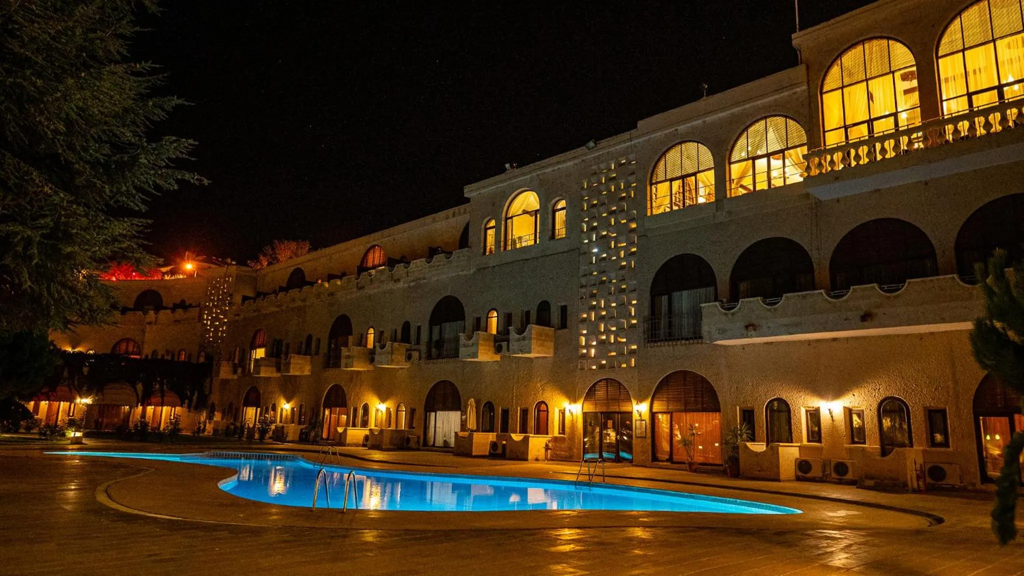 Swimming pool in Uchisar Kaya Otel