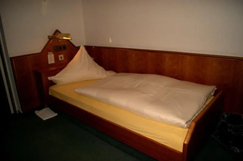 Bed in Hotel Restaurant Bären