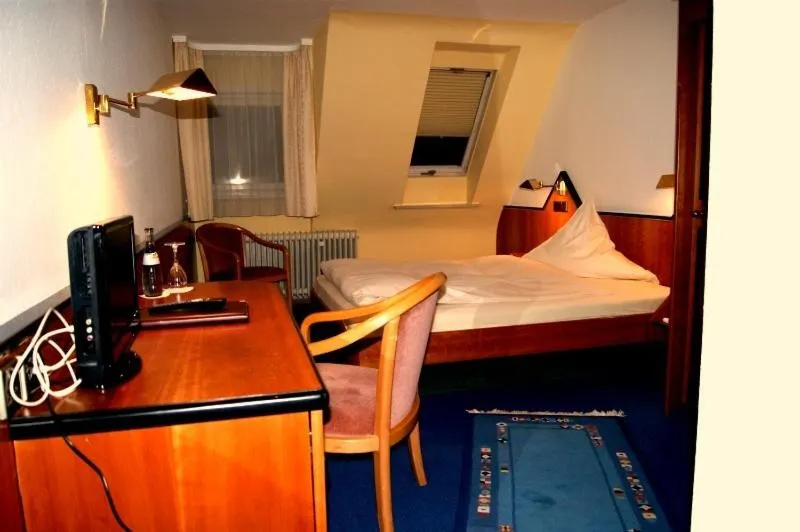 Photo of the whole room, Bed in Hotel Restaurant Bären