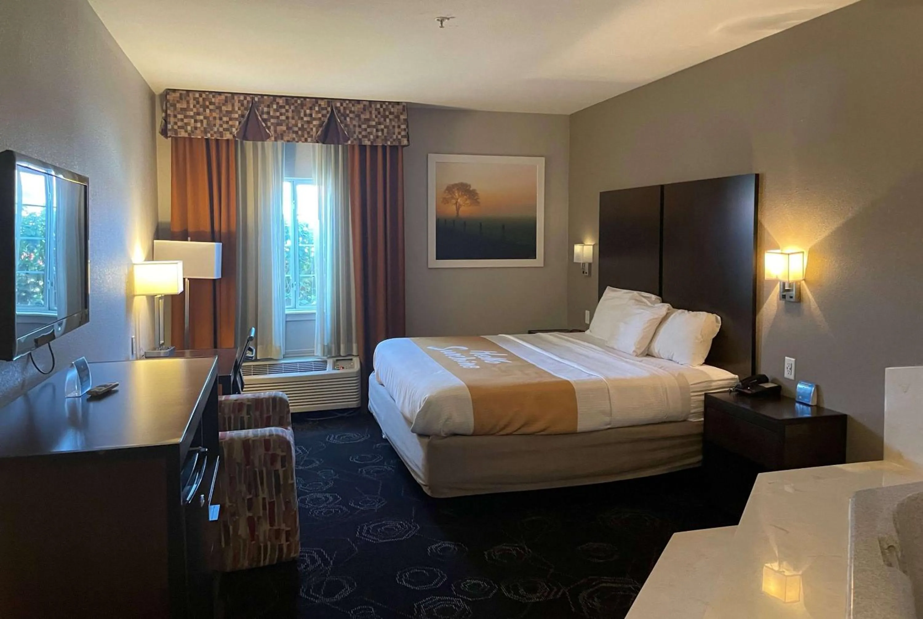 Bedroom in Days Inn by Wyndham Mesquite Rodeo TX