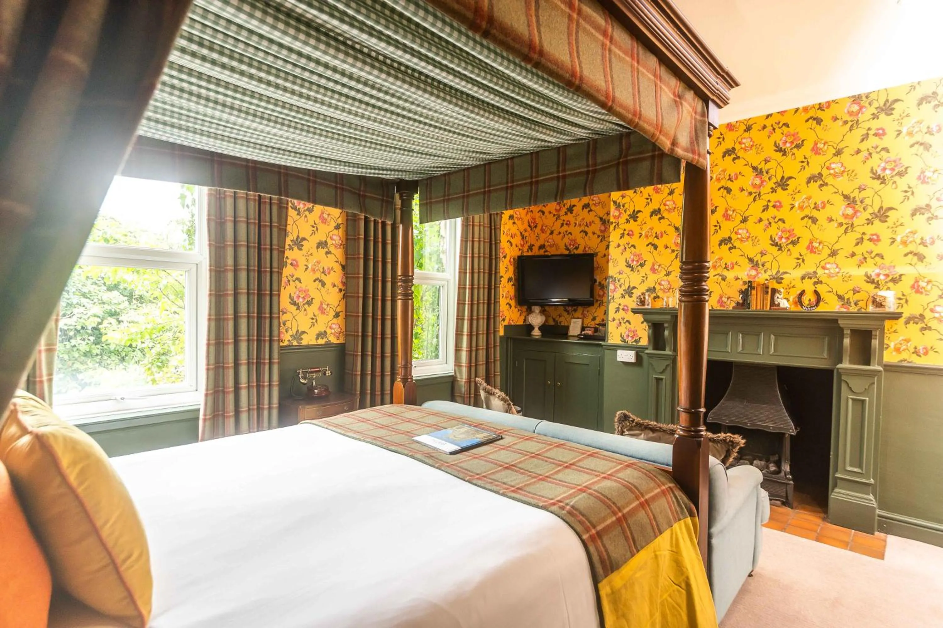 TV and multimedia, Bed in Oldfields House