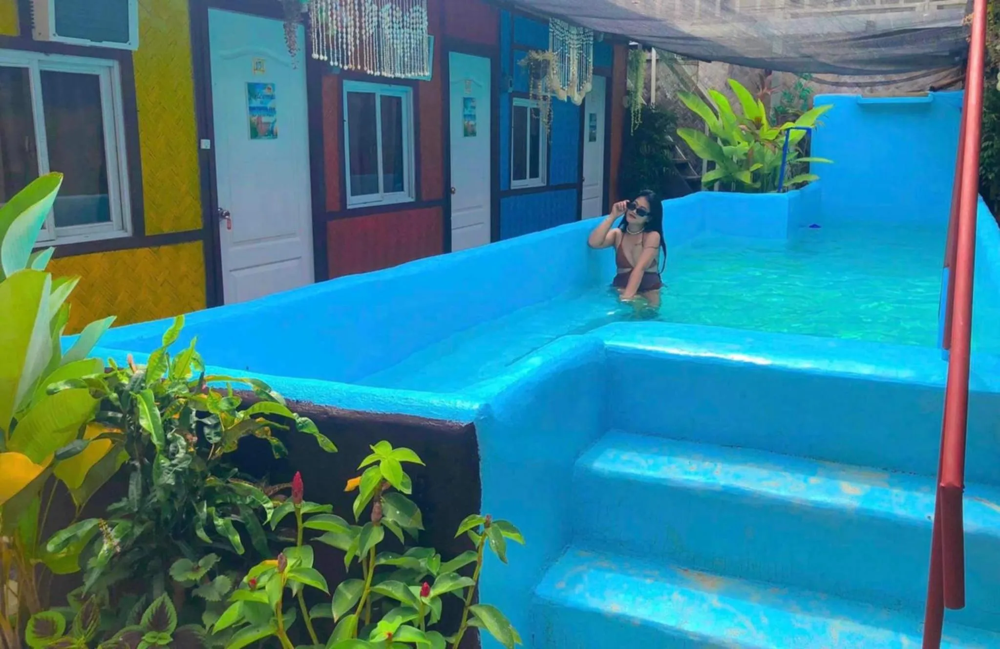Swimming pool in Mama Hostel & Guest House