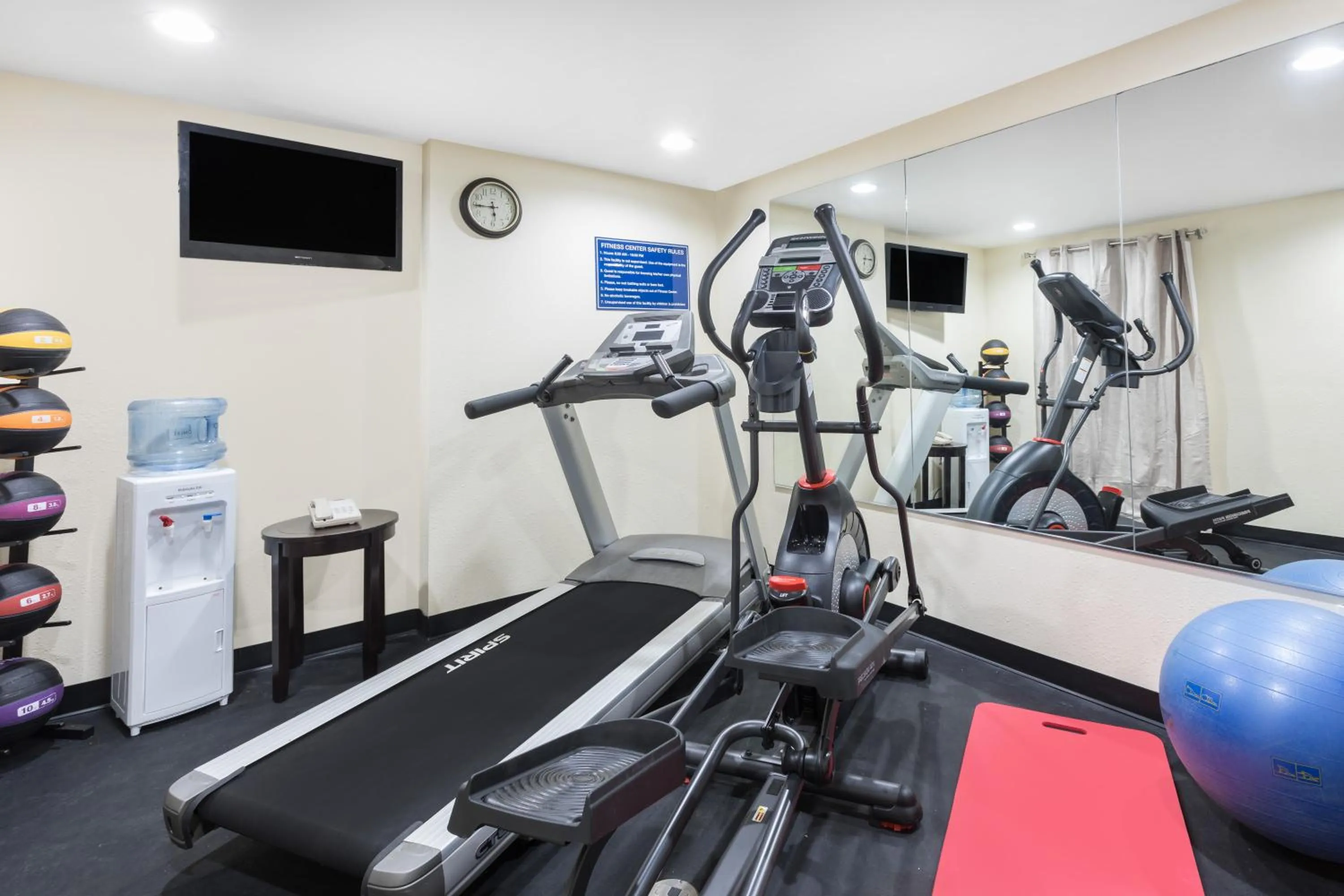 Fitness centre/facilities in Days Inn by Wyndham Newberry South Carolina
