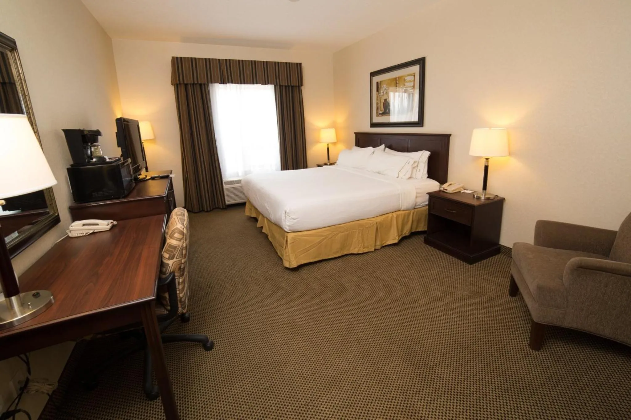 Photo of the whole room, Bed in Holiday Inn Express Hotel & Suites - Slave Lake by IHG
