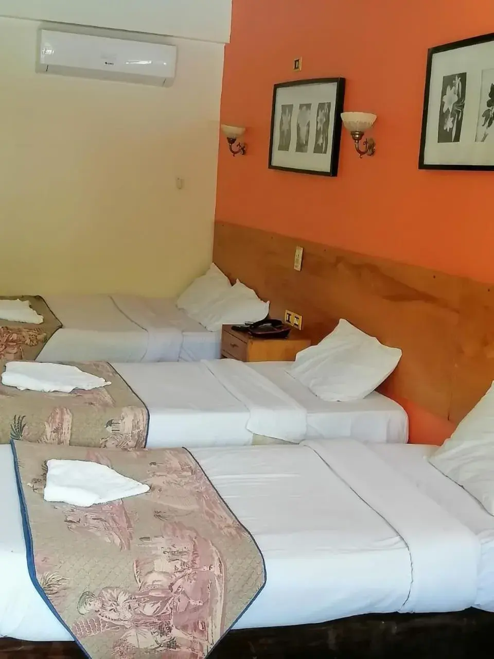 Superior Triple Room in Rezeiky Hotel & Camp Superior Triple Room in Rezeiky Hotel & Camp