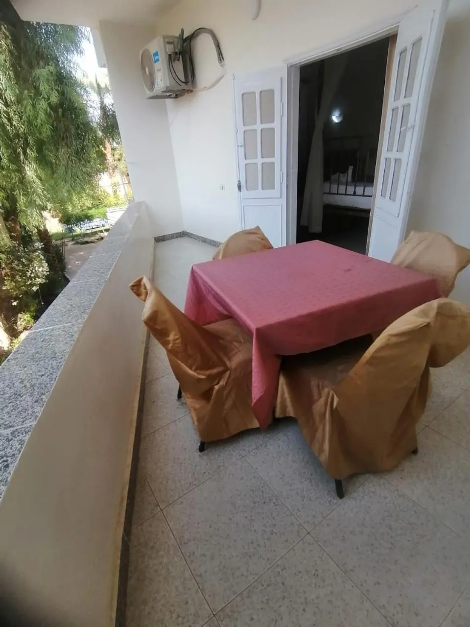 Rezeiky Hotel & Camp