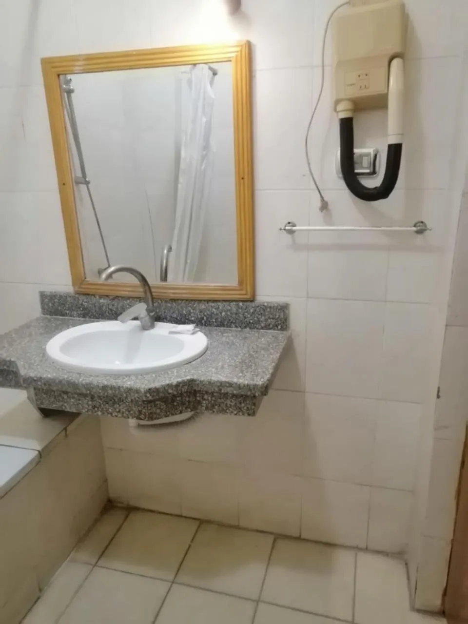 Rezeiky Hotel & Camp