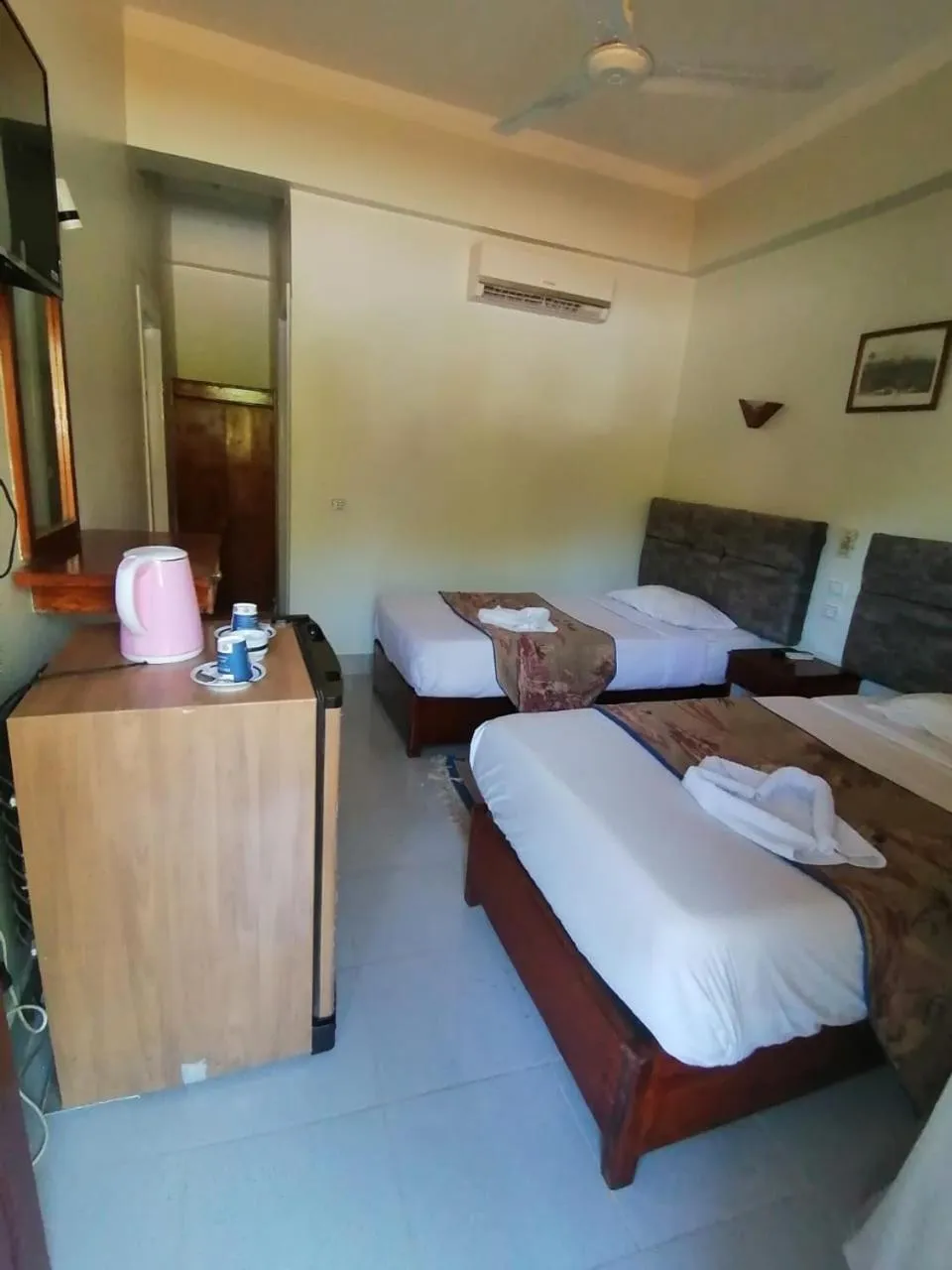 Bed in Rezeiky Hotel & Camp