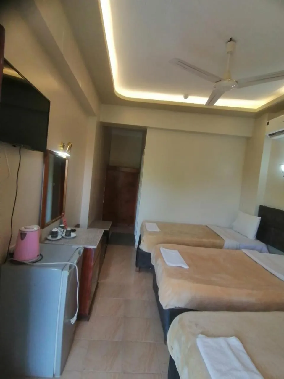 Bed in Rezeiky Hotel & Camp