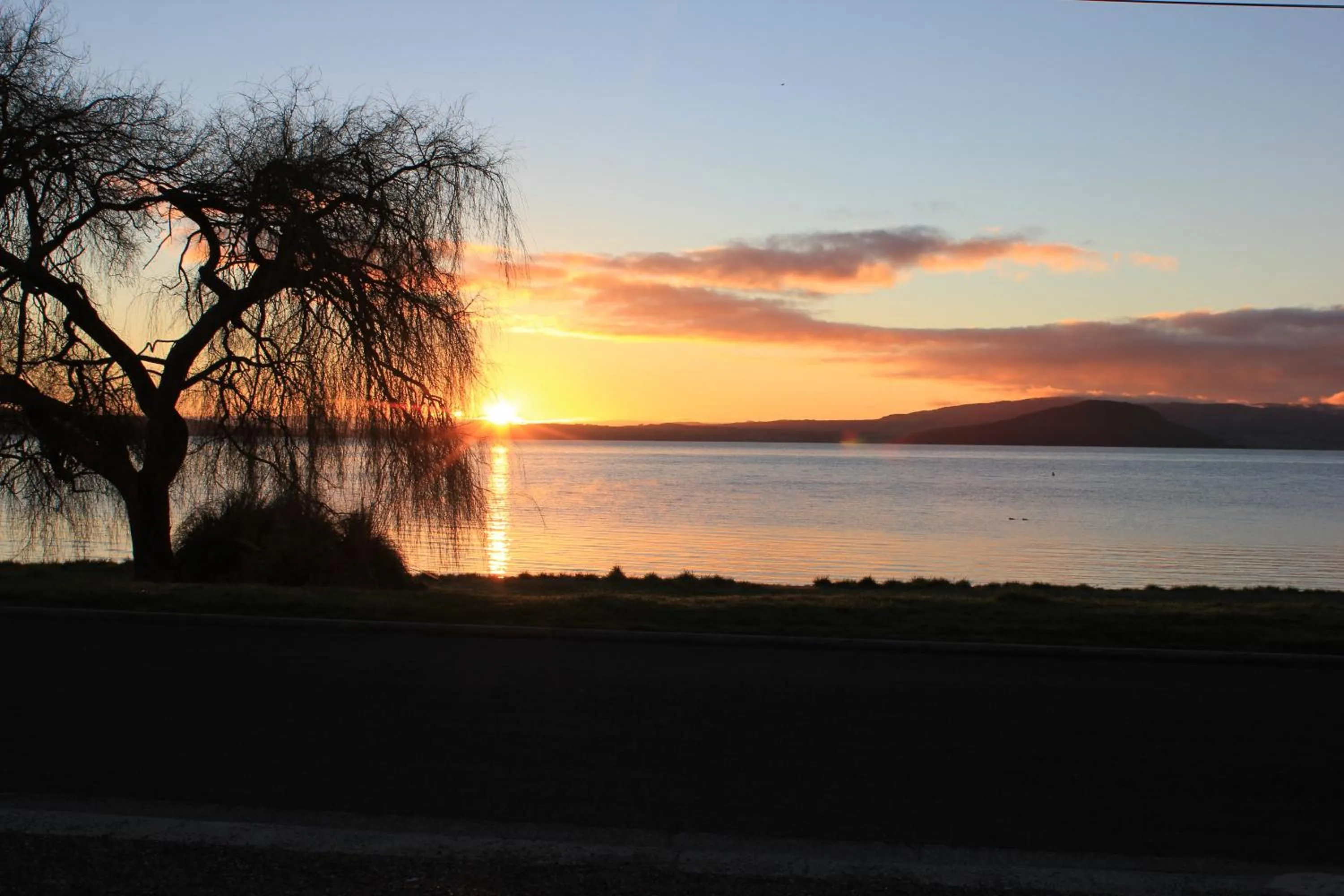 Natural landscape in Jack & Di's Lakefront Motel