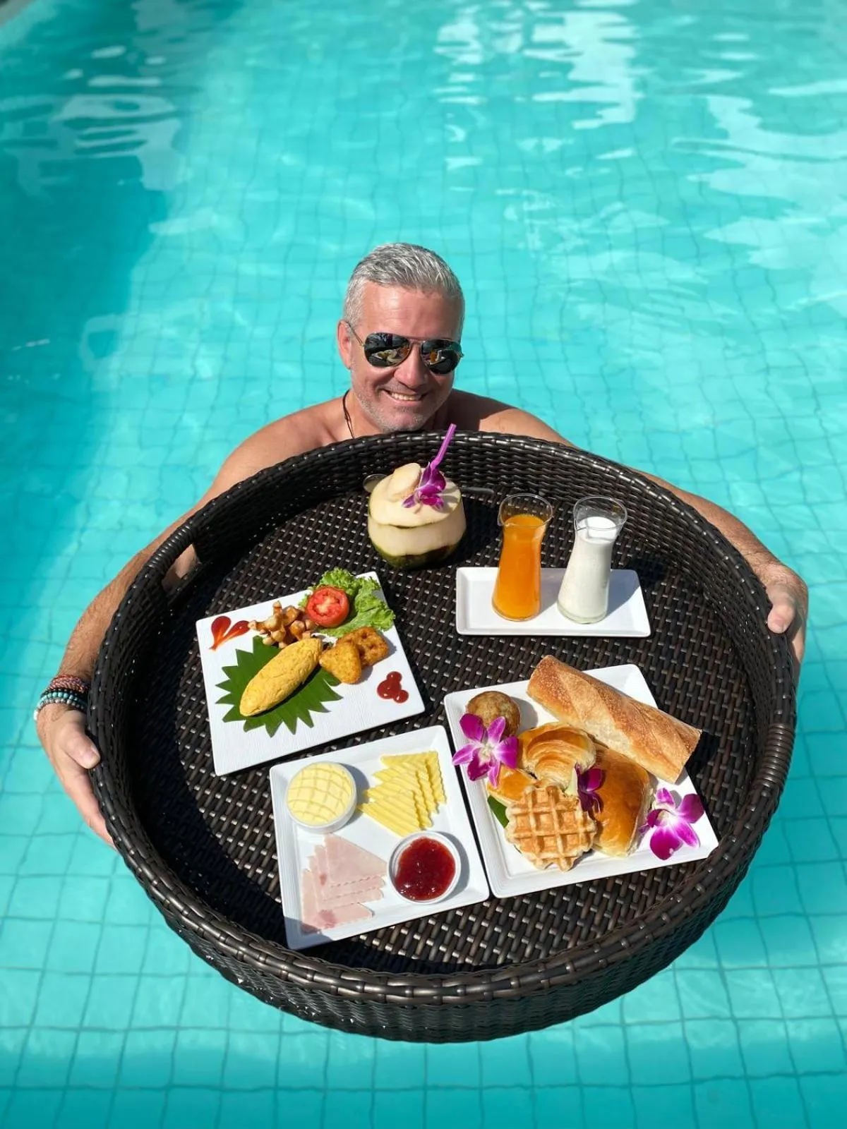 Swimming pool in Beluga Boutique Hotel