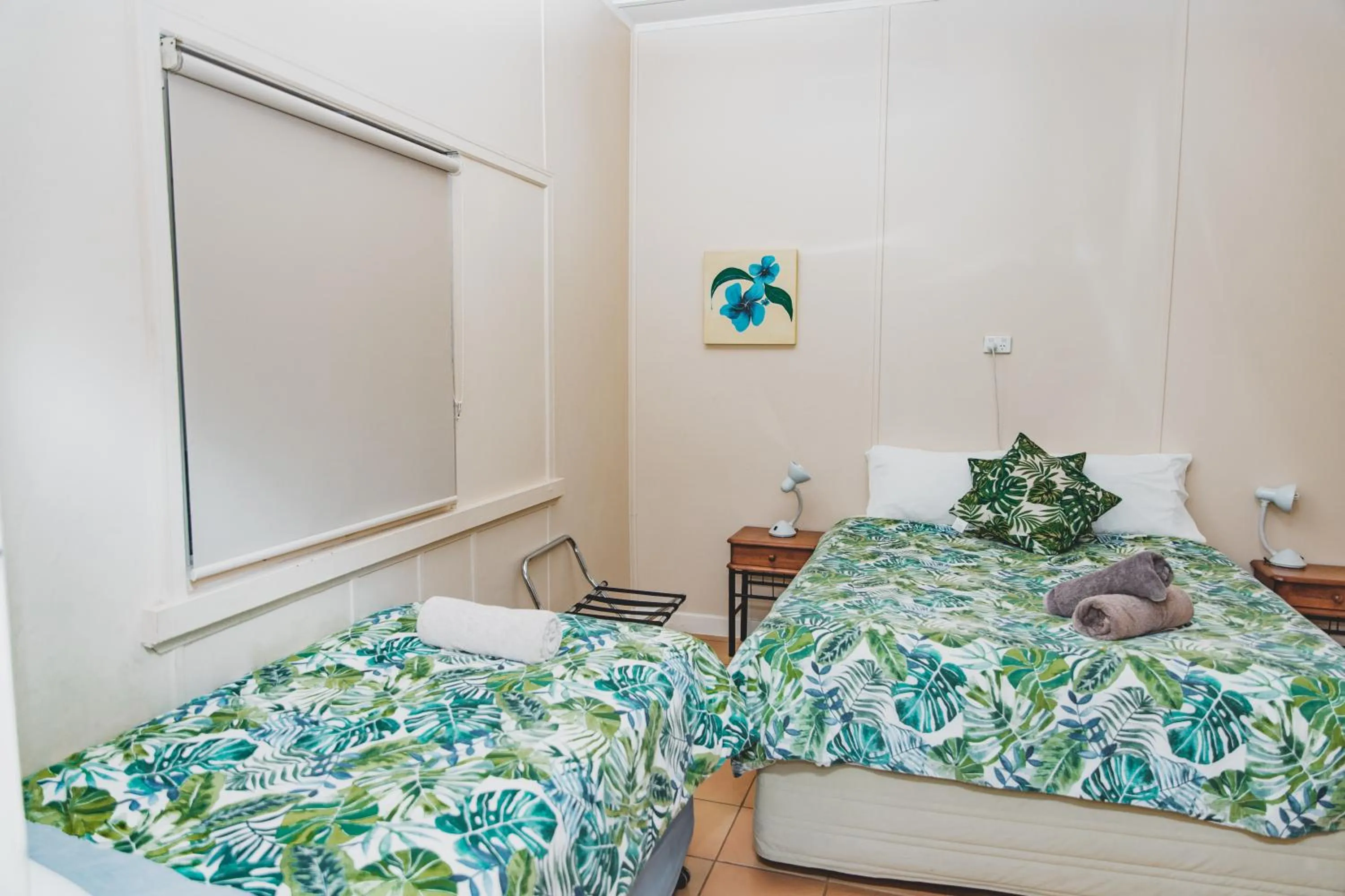 Bed in Dongara Hotel Motel