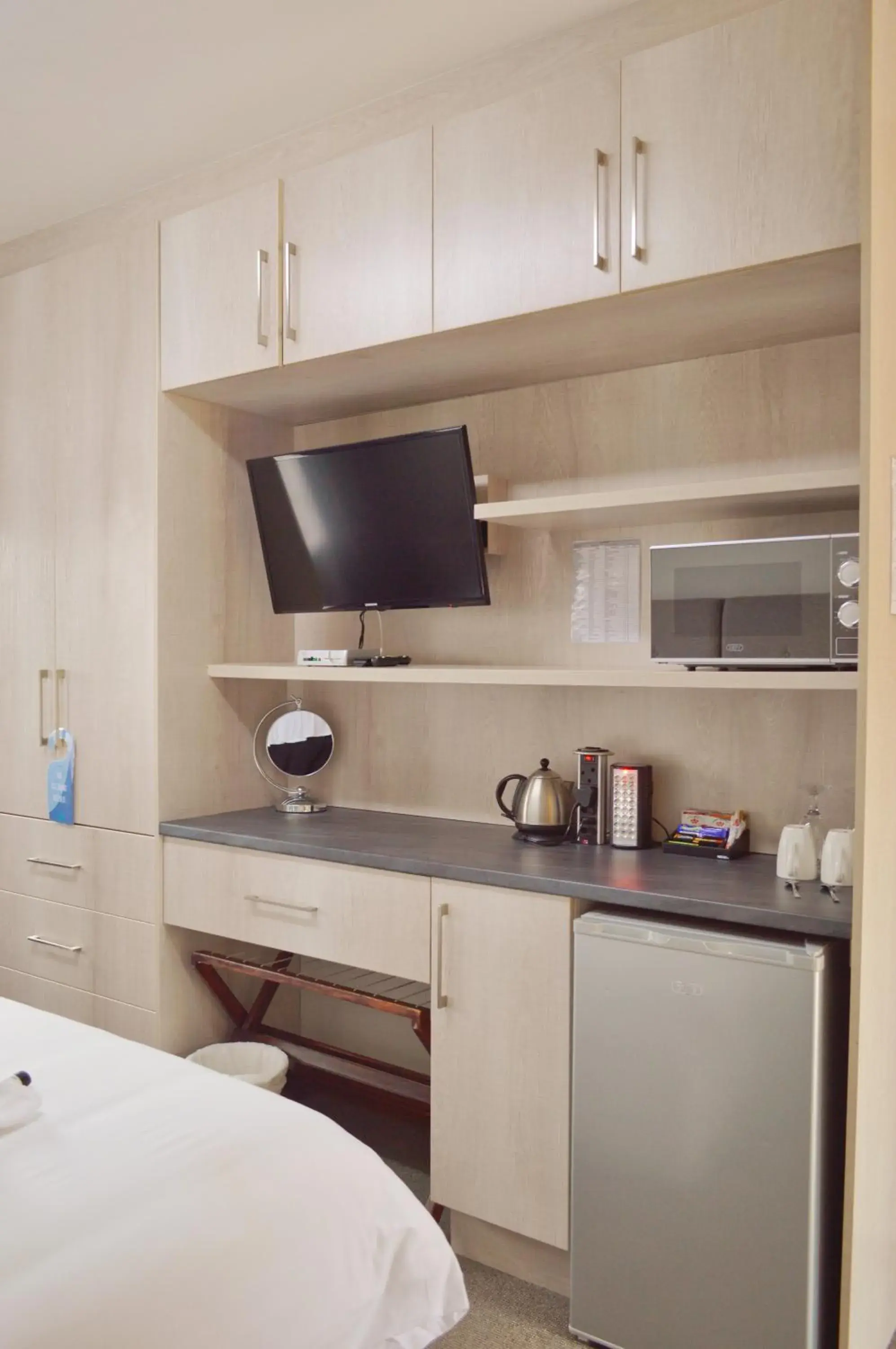 Double or Twin Room with Garden View - single occupancy in On The Estuary Double or Twin Room with Garden View - single occupancy in On The Estuary