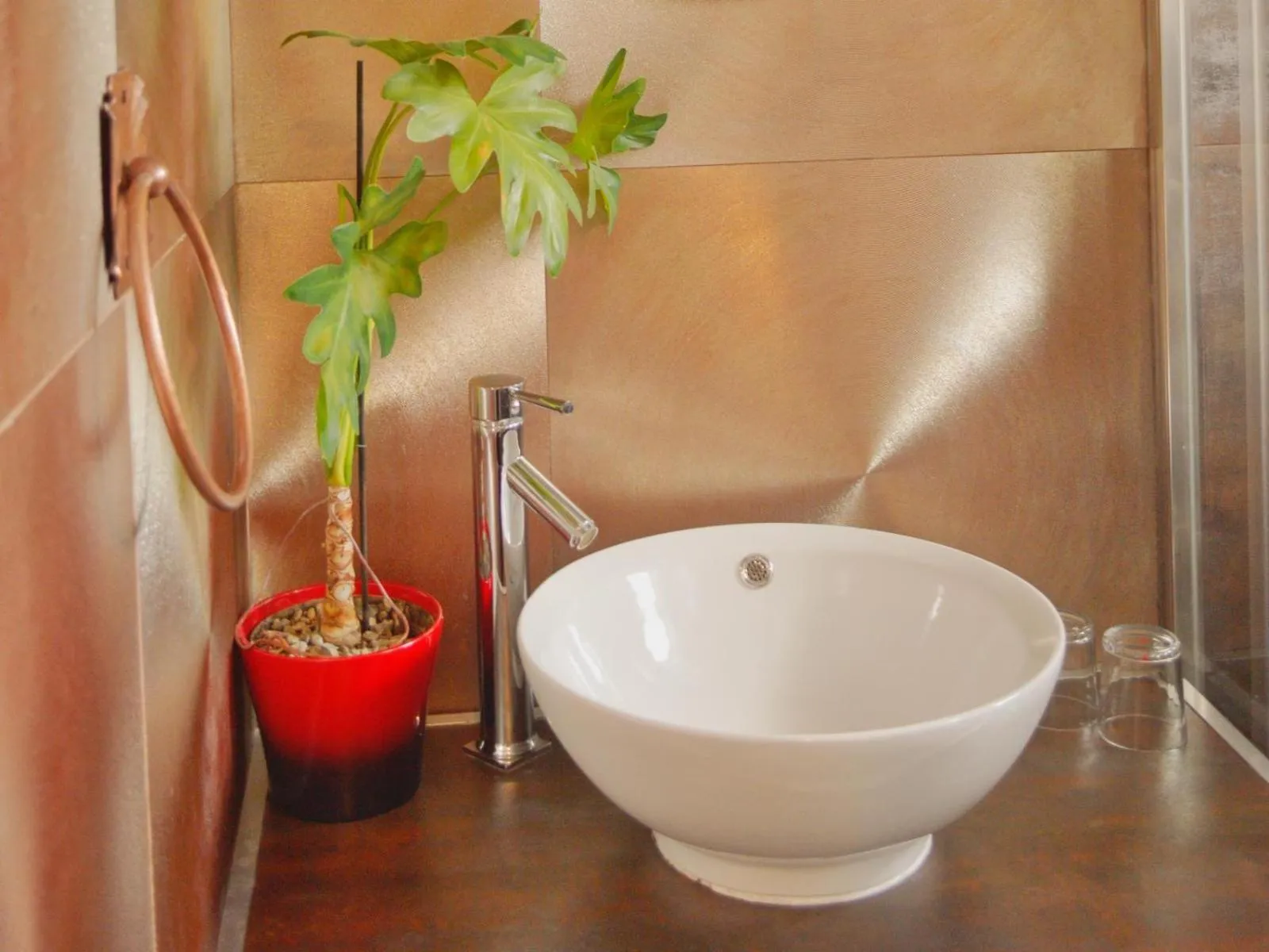 Standard King Room in On The Estuary