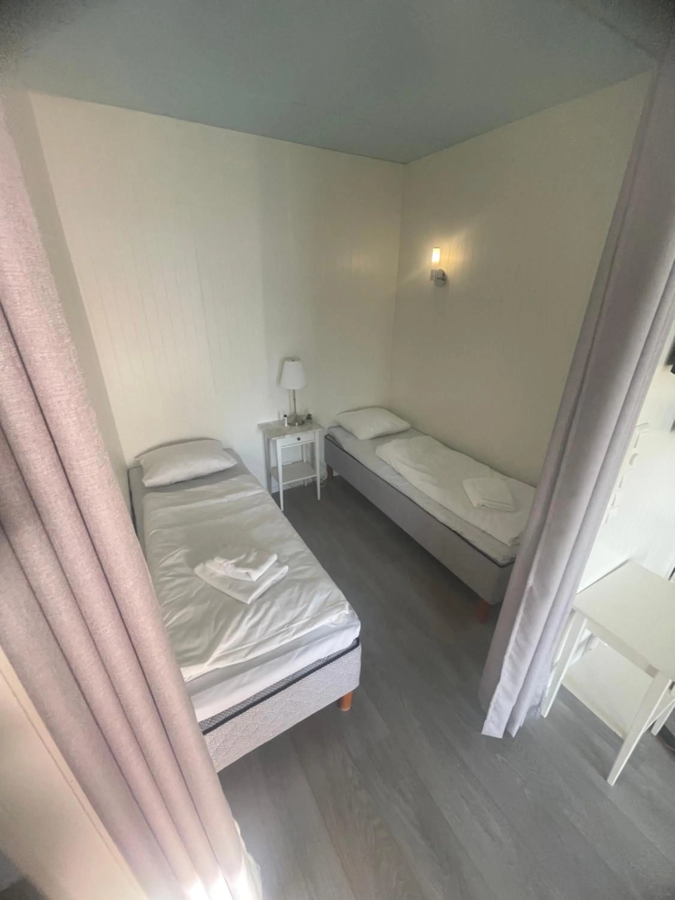 Bed in Sjøberg Hotell og Ferie Leiligheter