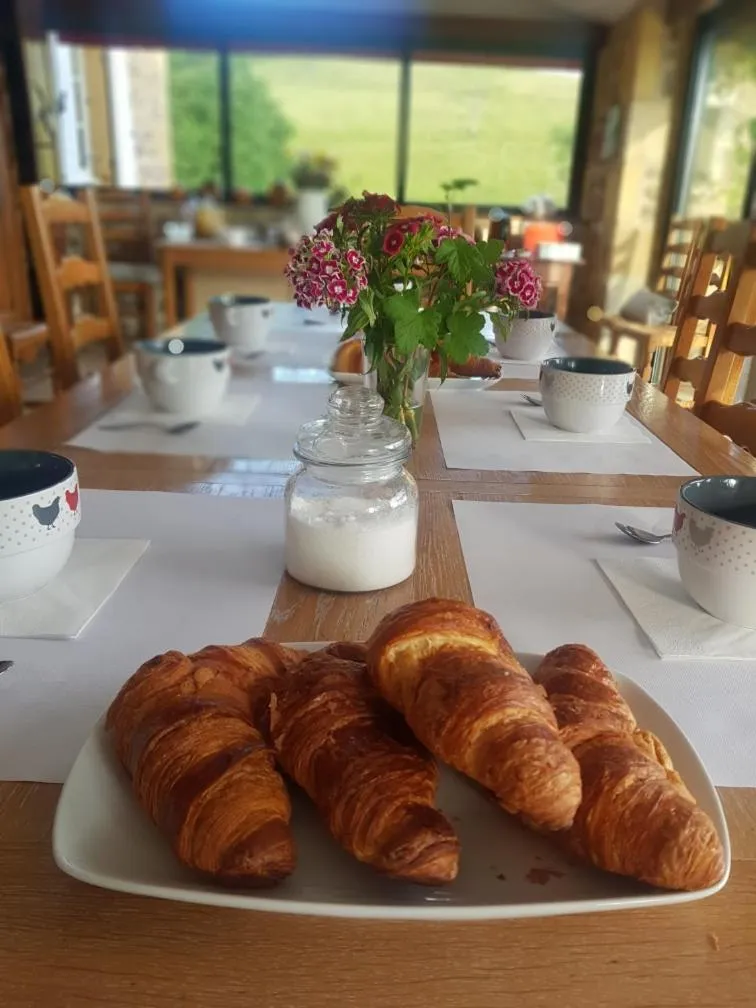 Breakfast in DOMAINE DE LA RESERVE