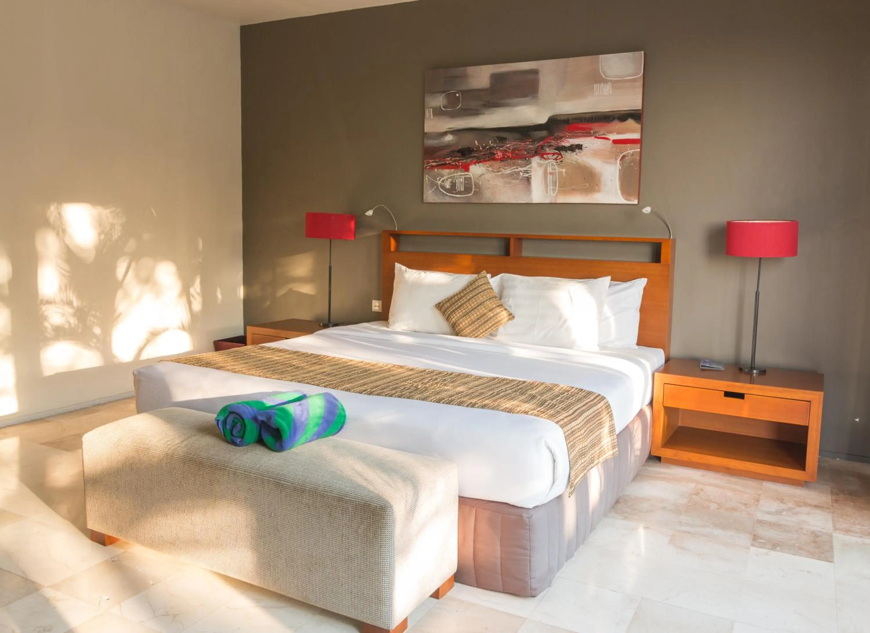 Photo of the whole room, Bed in The Kawan Jimbaran