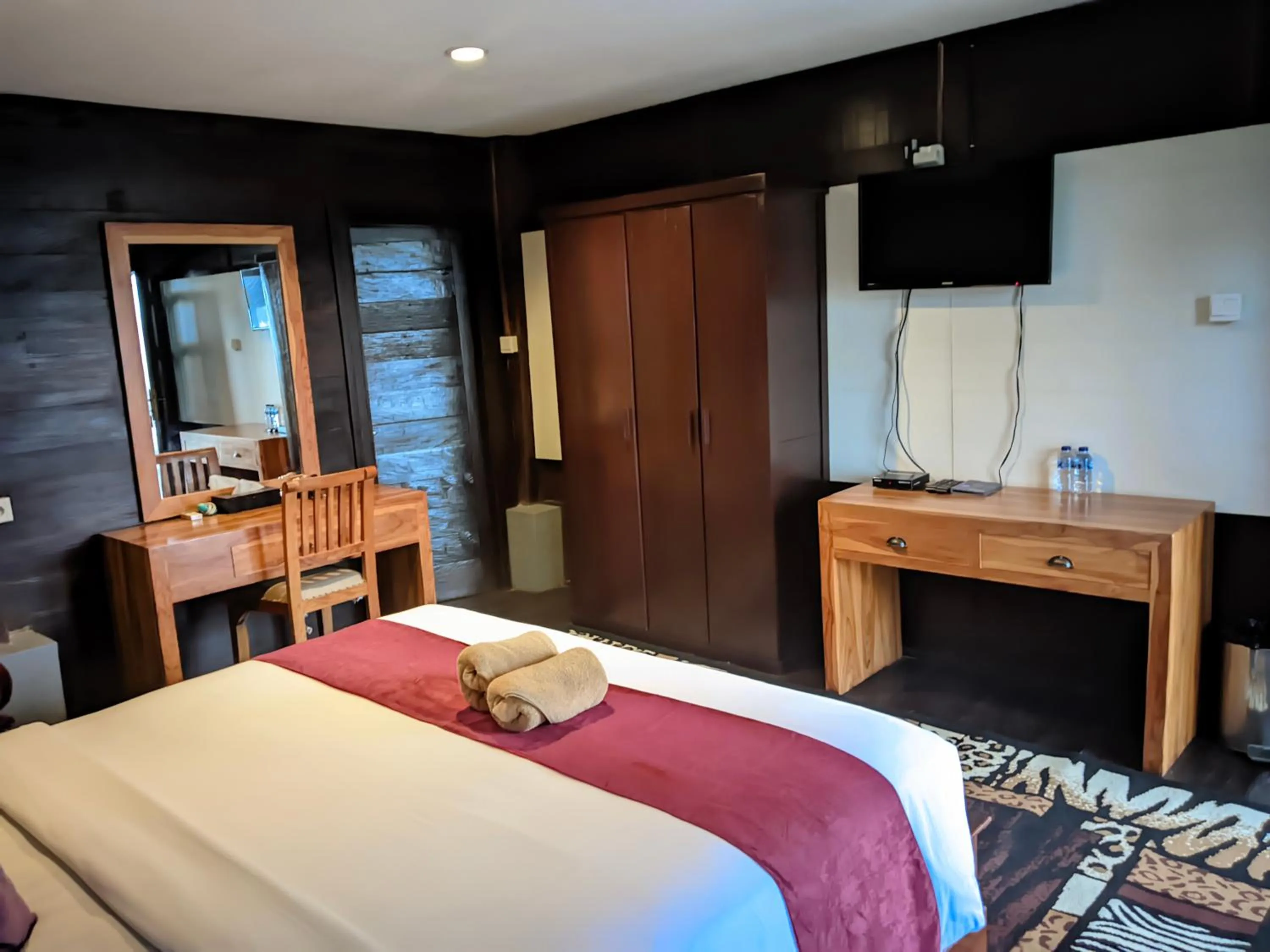 Photo of the whole room, Bed in The Kawan Jimbaran