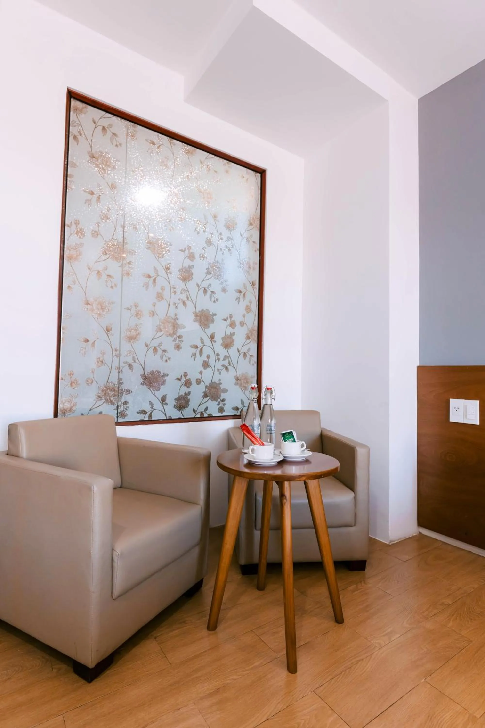 Seating area in Gardenia Hue Hotel