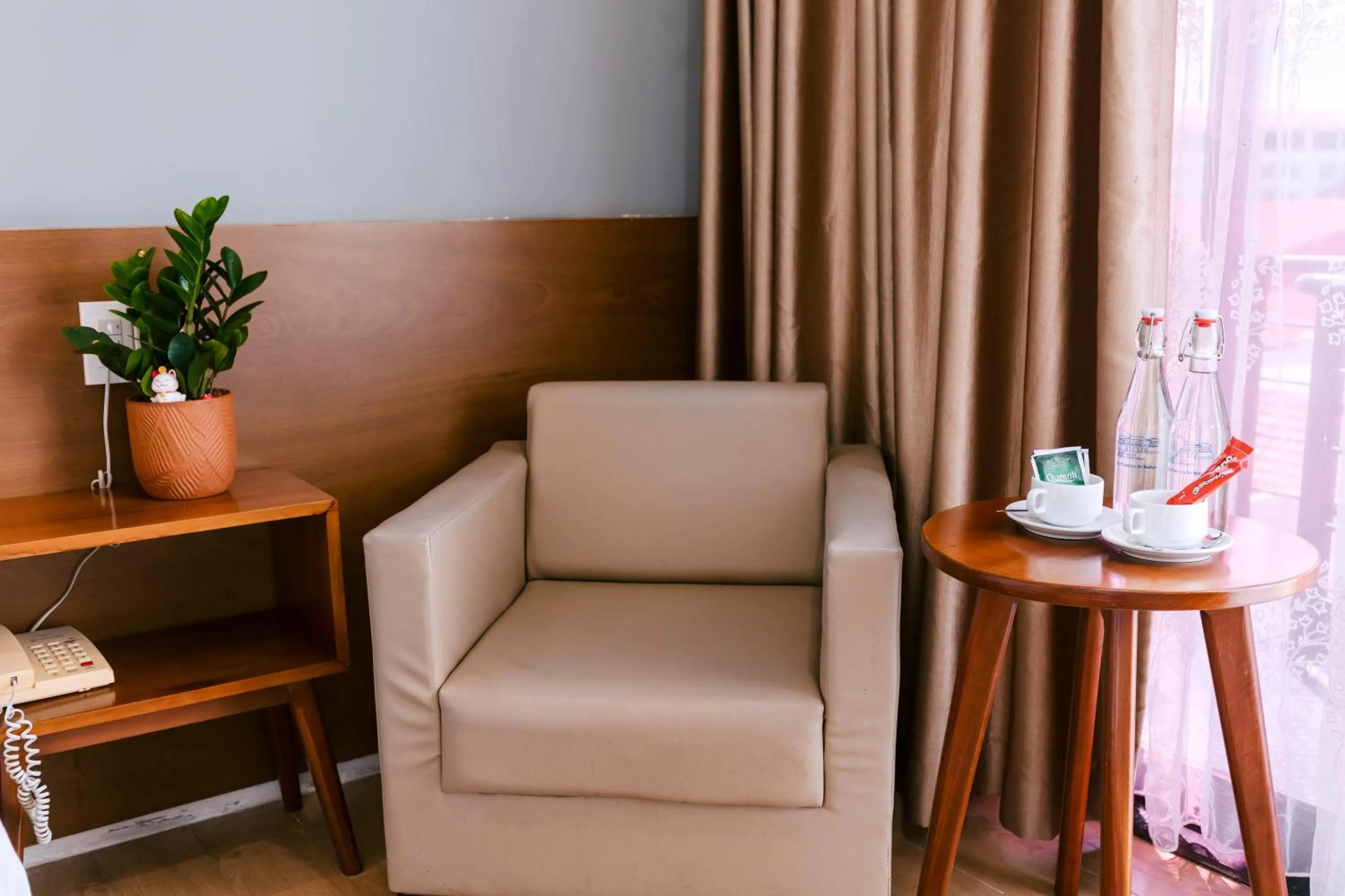 Seating area in Gardenia Hue Hotel