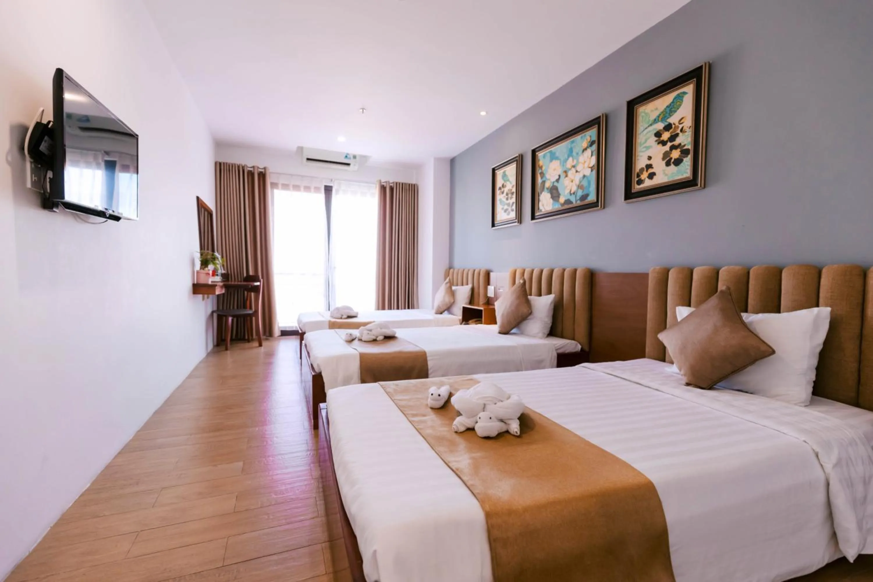 Bedroom, Bed in Gardenia Hue Hotel