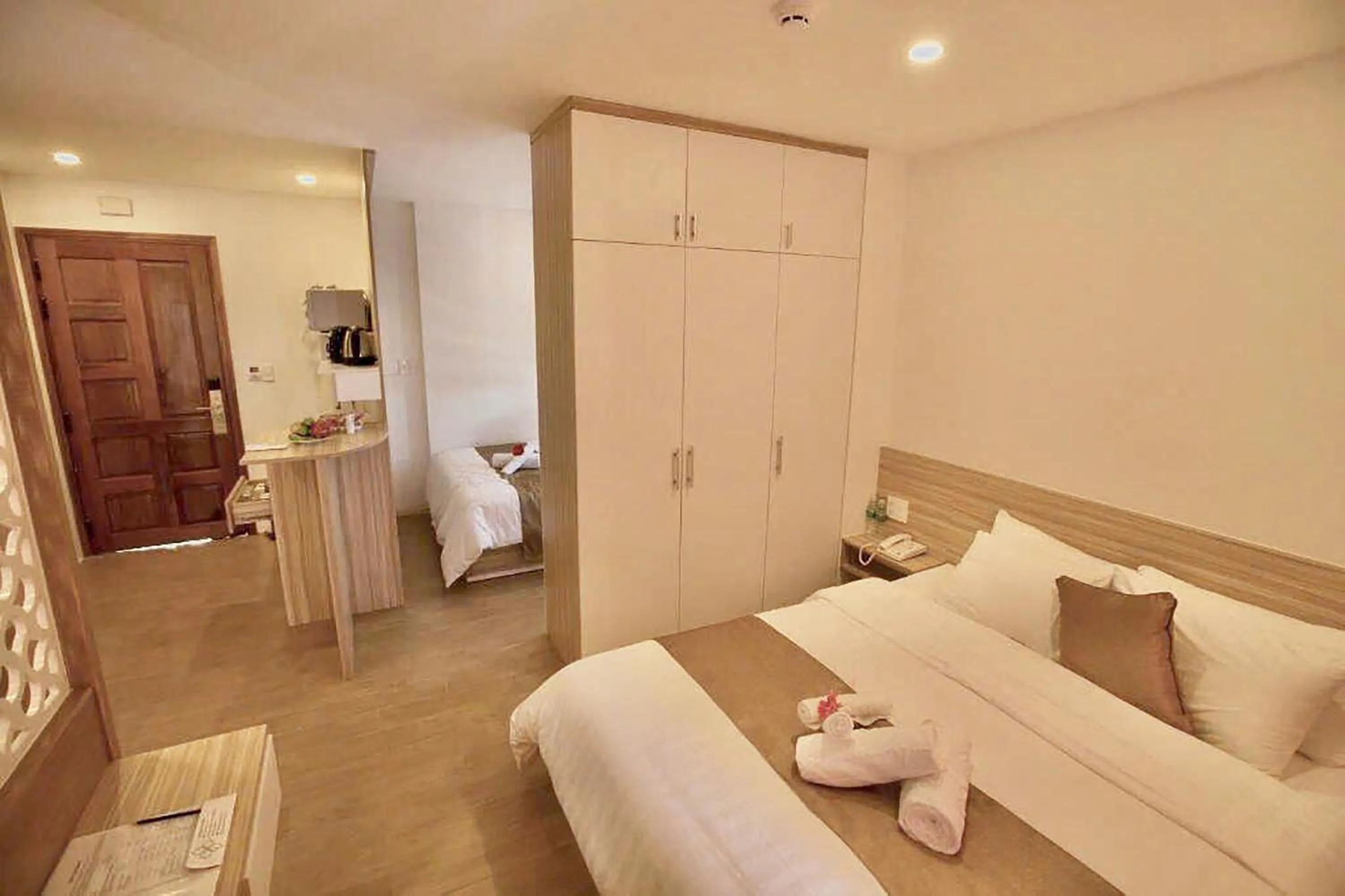 Bedroom, Bed in Gardenia Hue Hotel