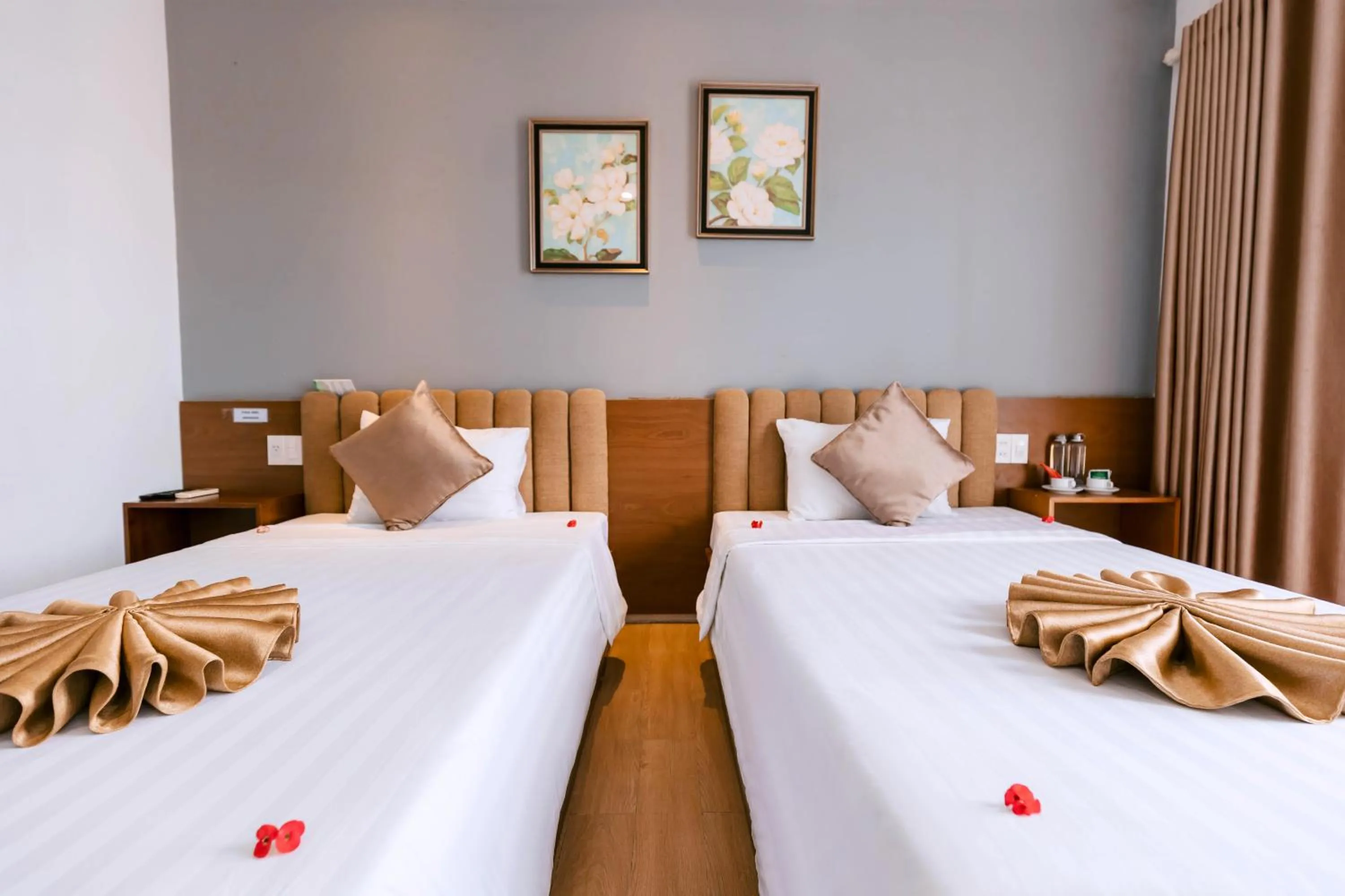 Bed in Gardenia Hue Hotel