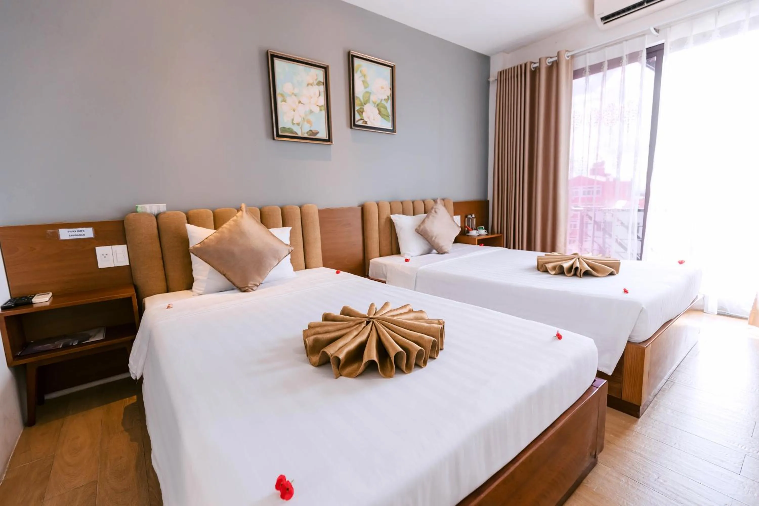 Bed in Gardenia Hue Hotel