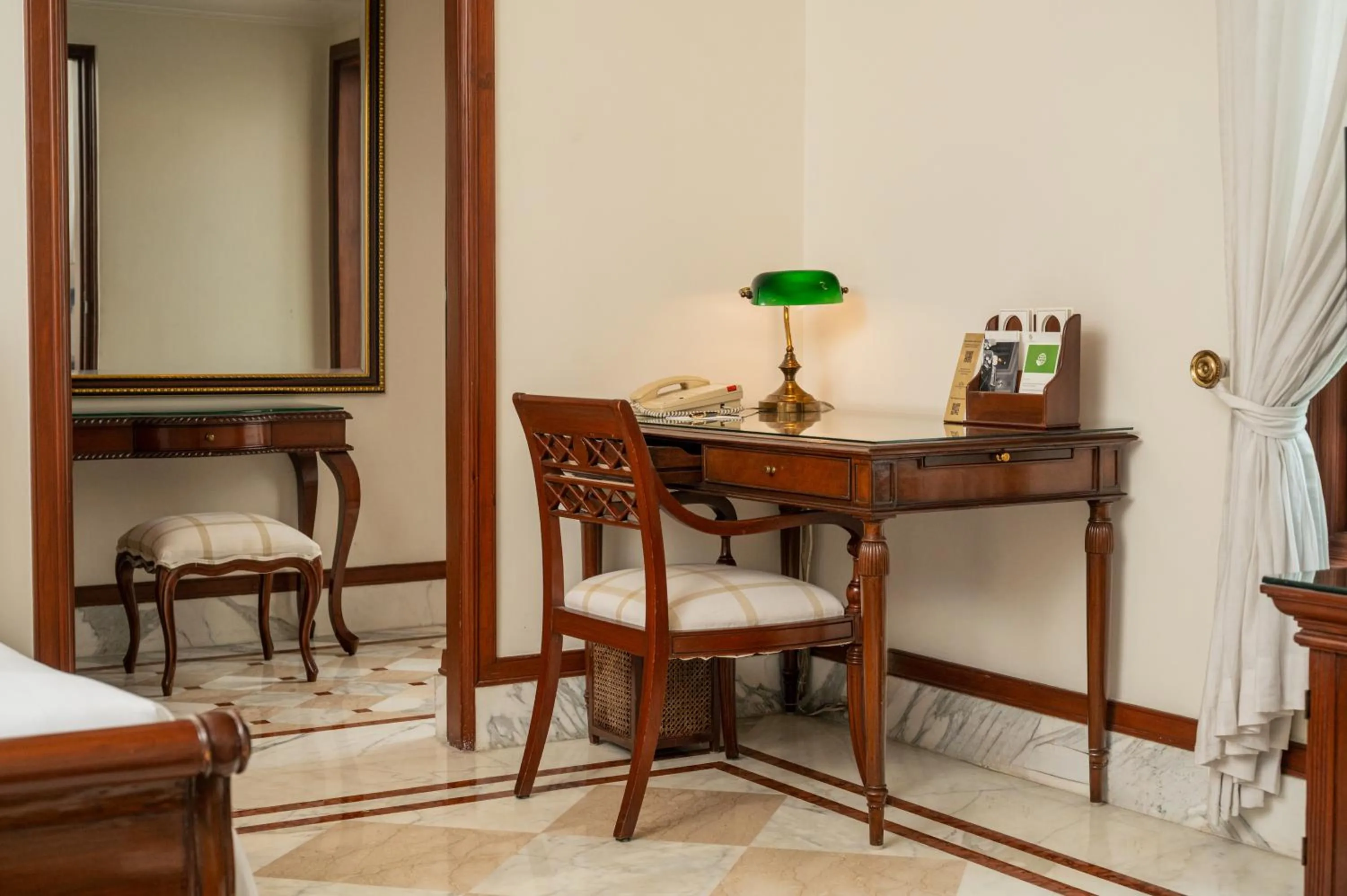 Seating area in The Imperial, New Delhi