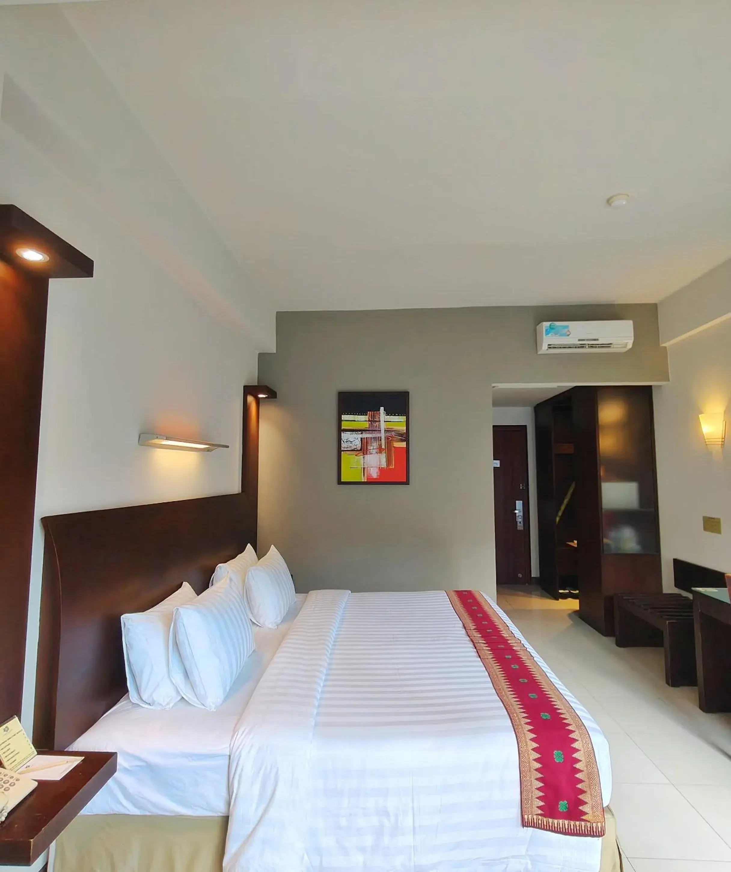 Deluxe King Room in Lombok Garden Hotel Deluxe King Room in Lombok Garden Hotel