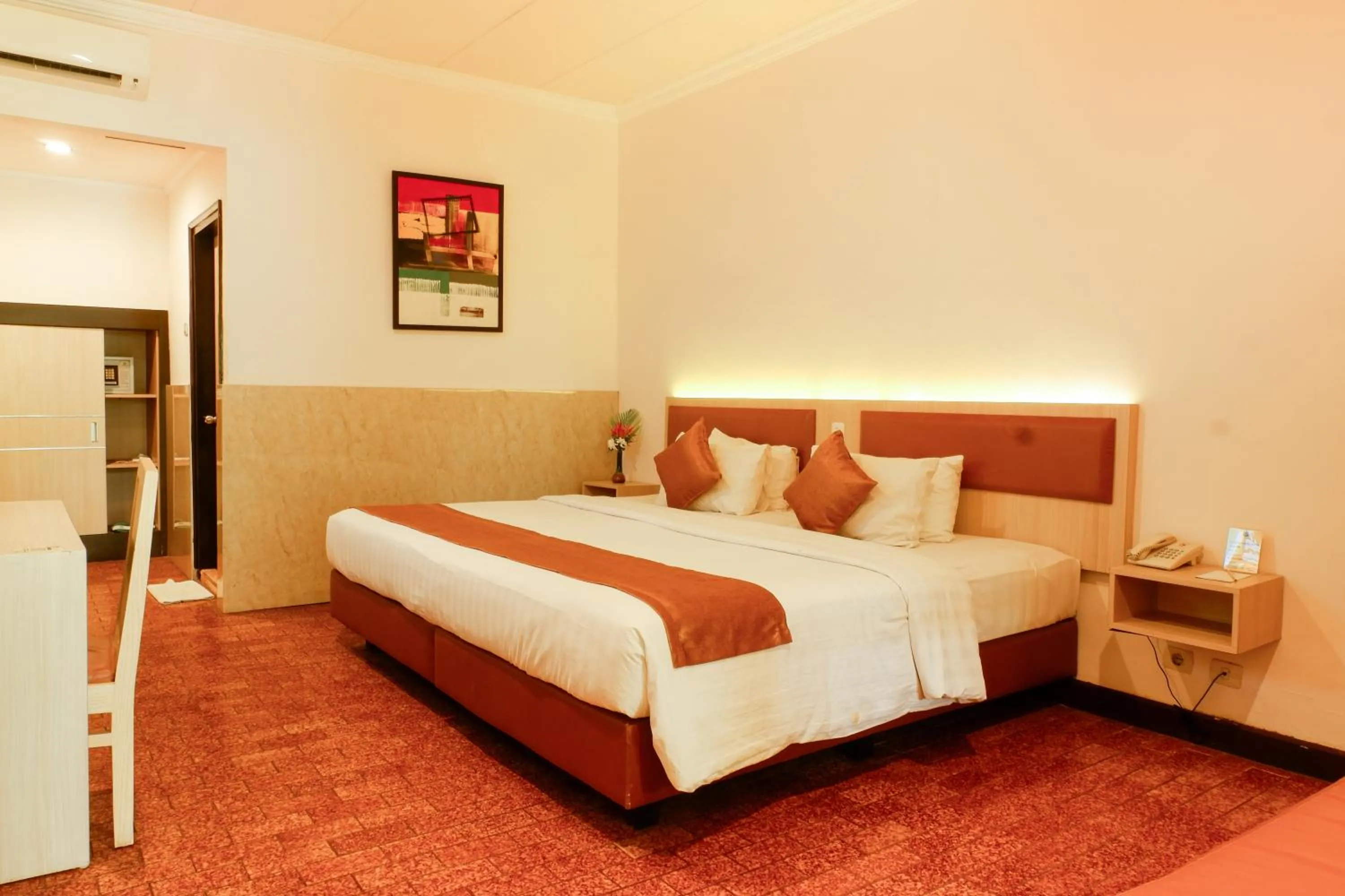 Bed in Lombok Garden Hotel