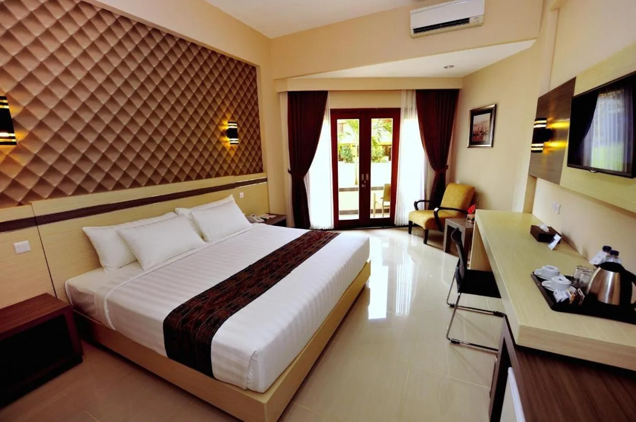 Bed in Lombok Raya Hotel