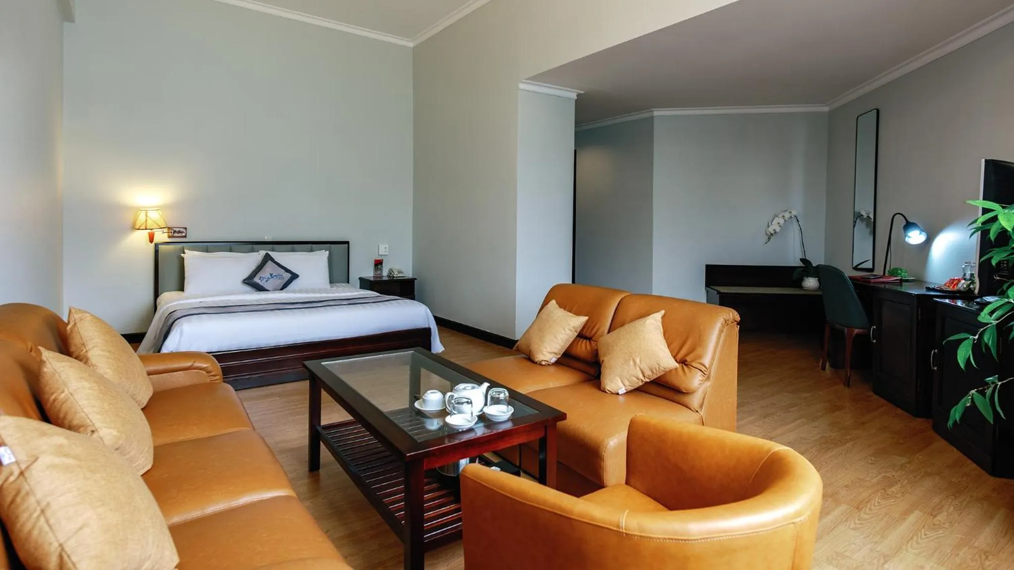 Bed in Đông Xuyên Hotel