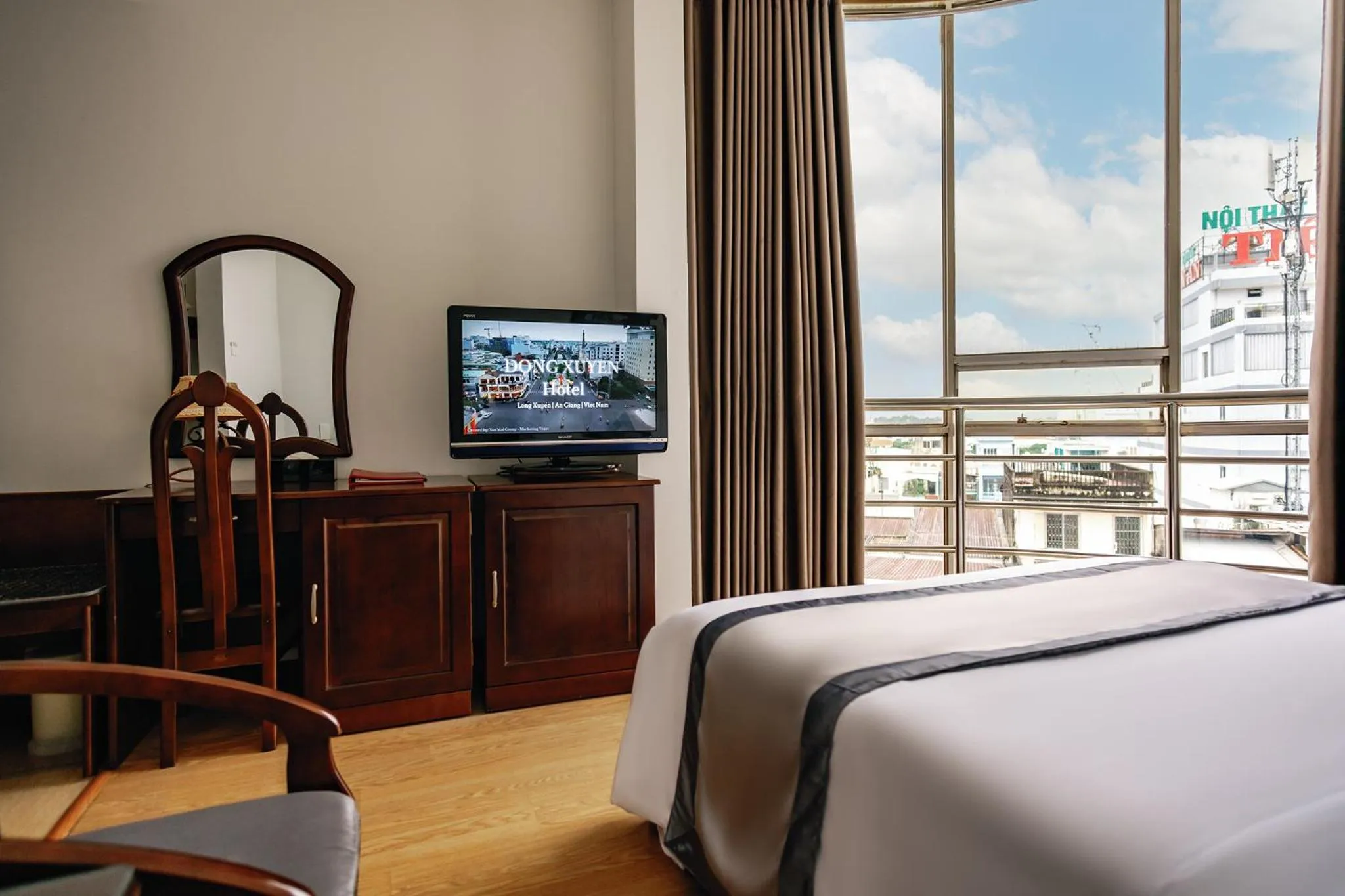 Bed in Đông Xuyên Hotel