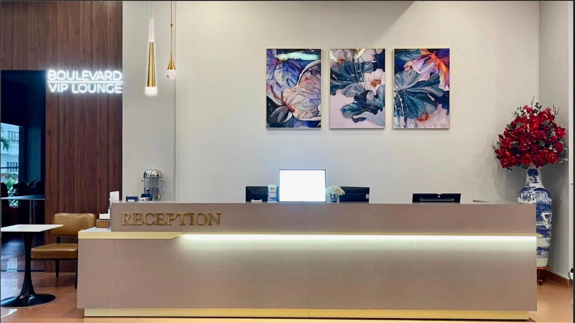 Lobby or reception in Đông Xuyên Hotel