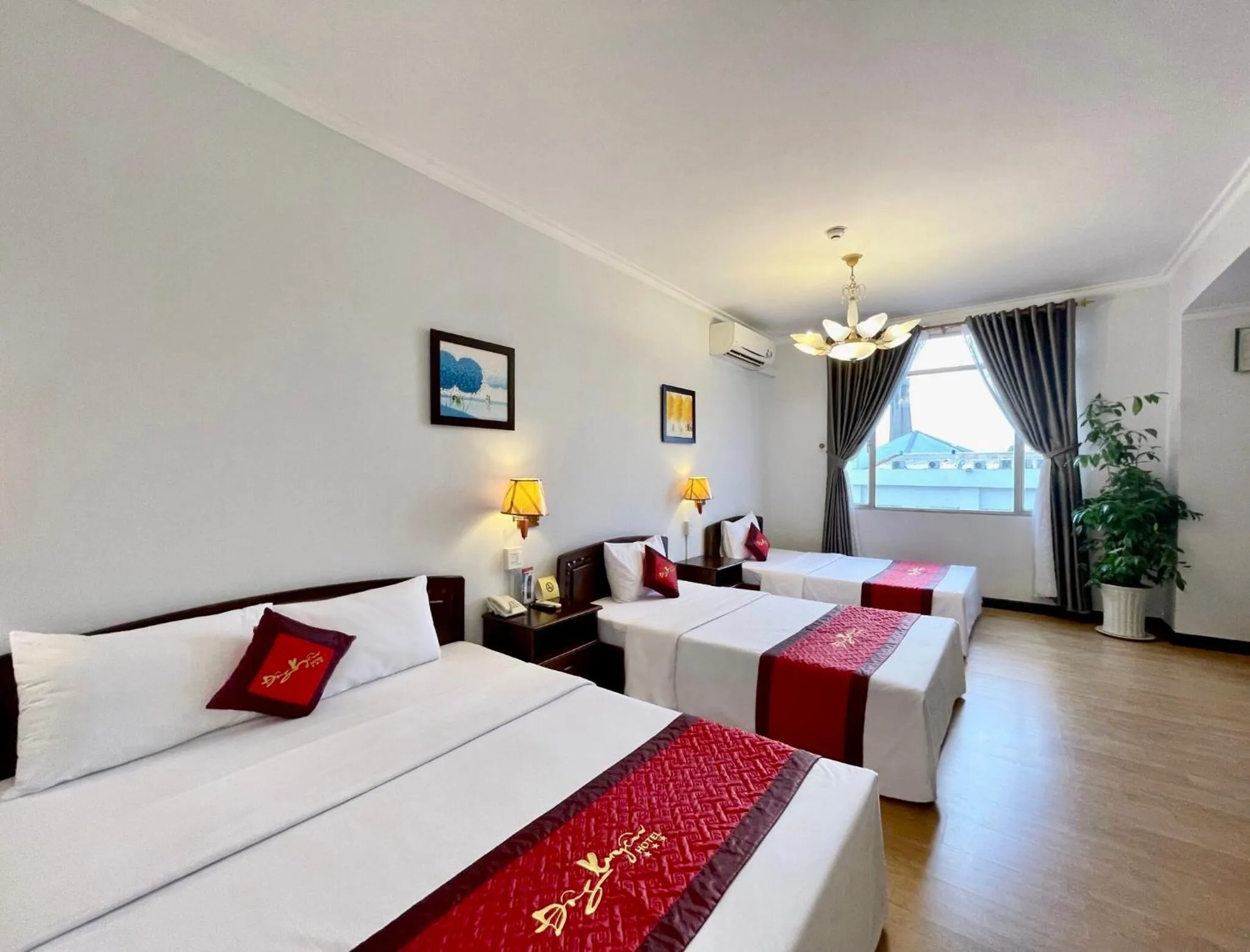 Bedroom, Bed in Đông Xuyên Hotel