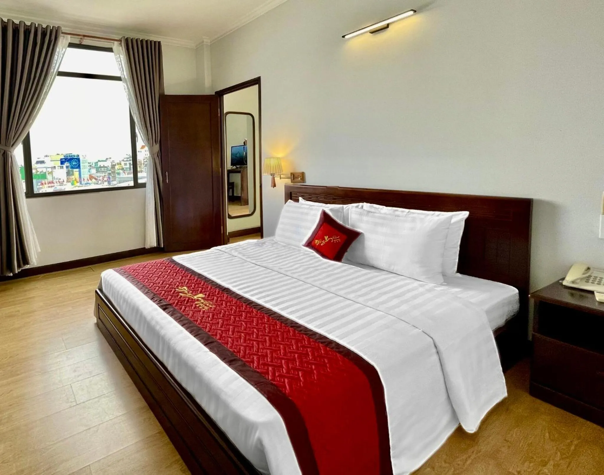 Bed in Đông Xuyên Hotel