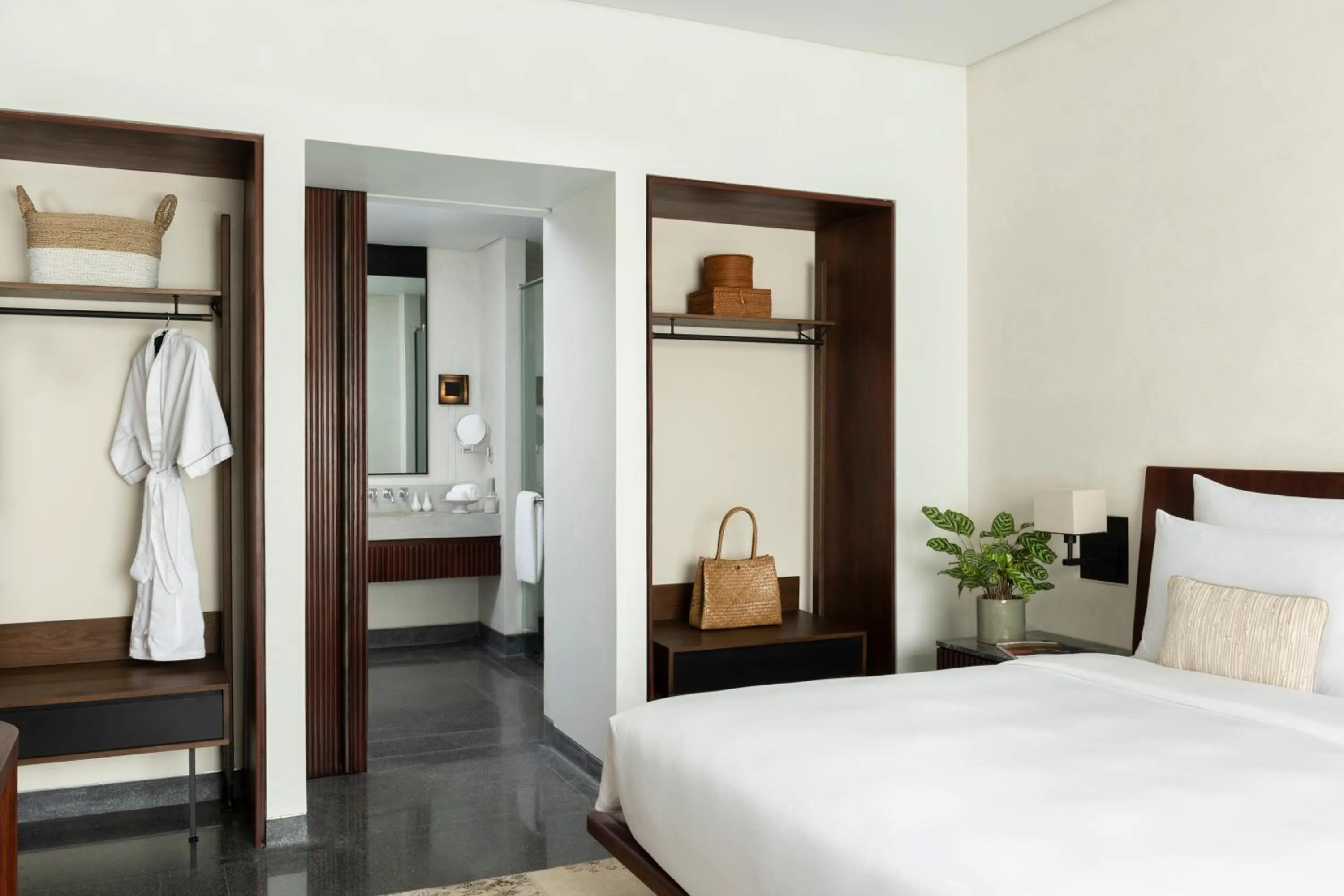Bedroom, Bed in Treeline Urban Resort