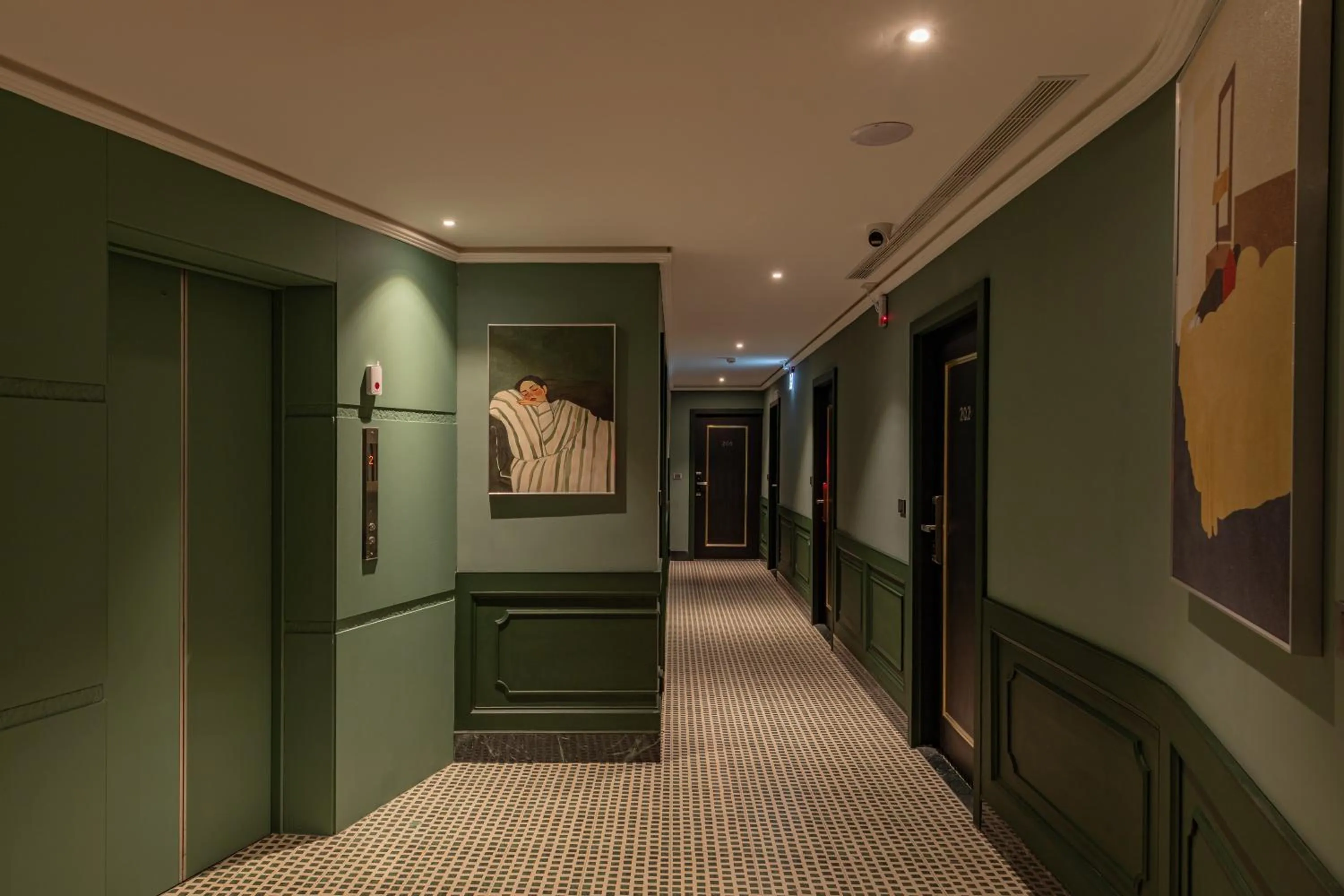 露夏旅社 l 納康商旅 l 智能入住 l 鄰近花園夜市