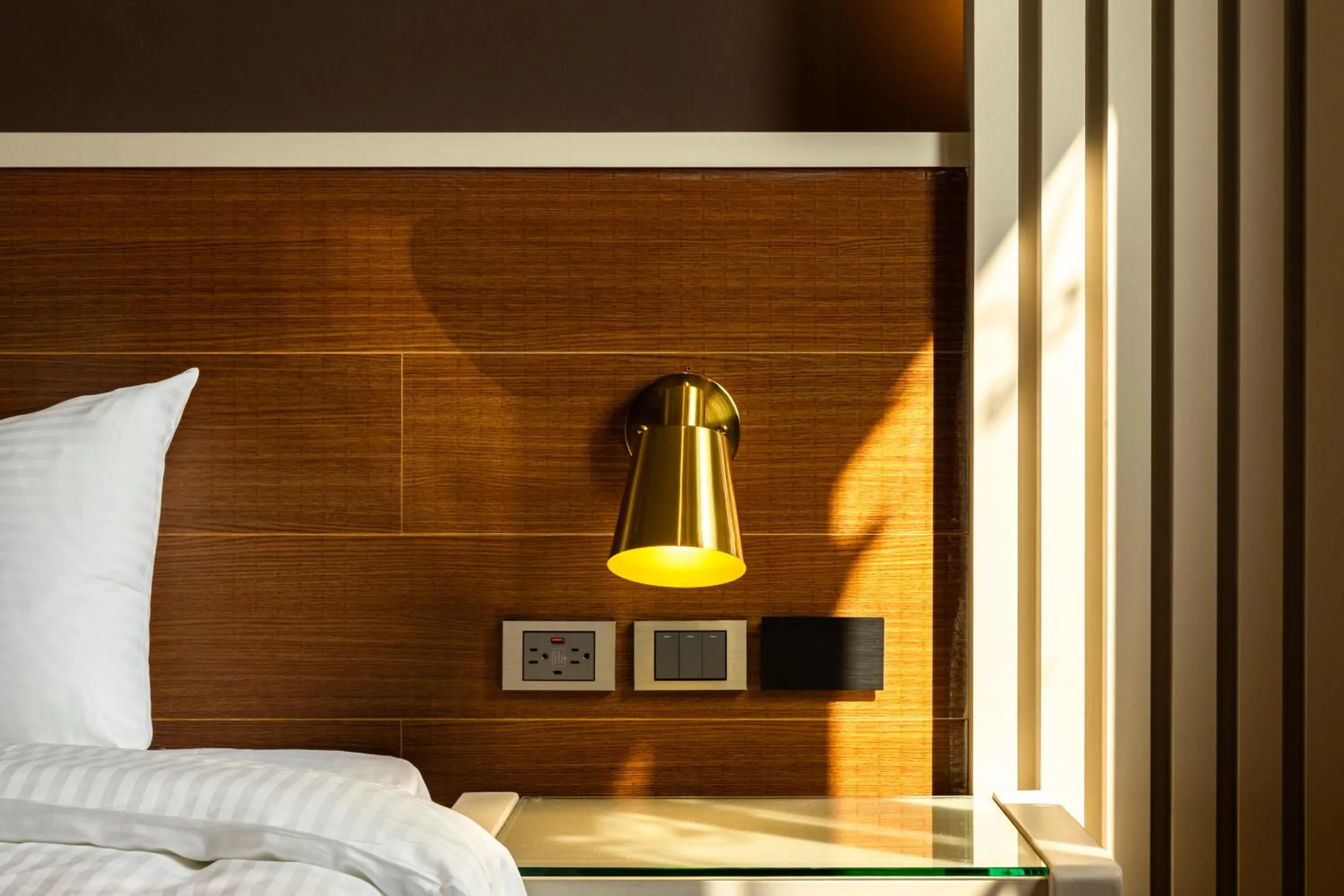 Bed in 露夏旅社 l 納康商旅 l 智能入住 l 鄰近花園夜市