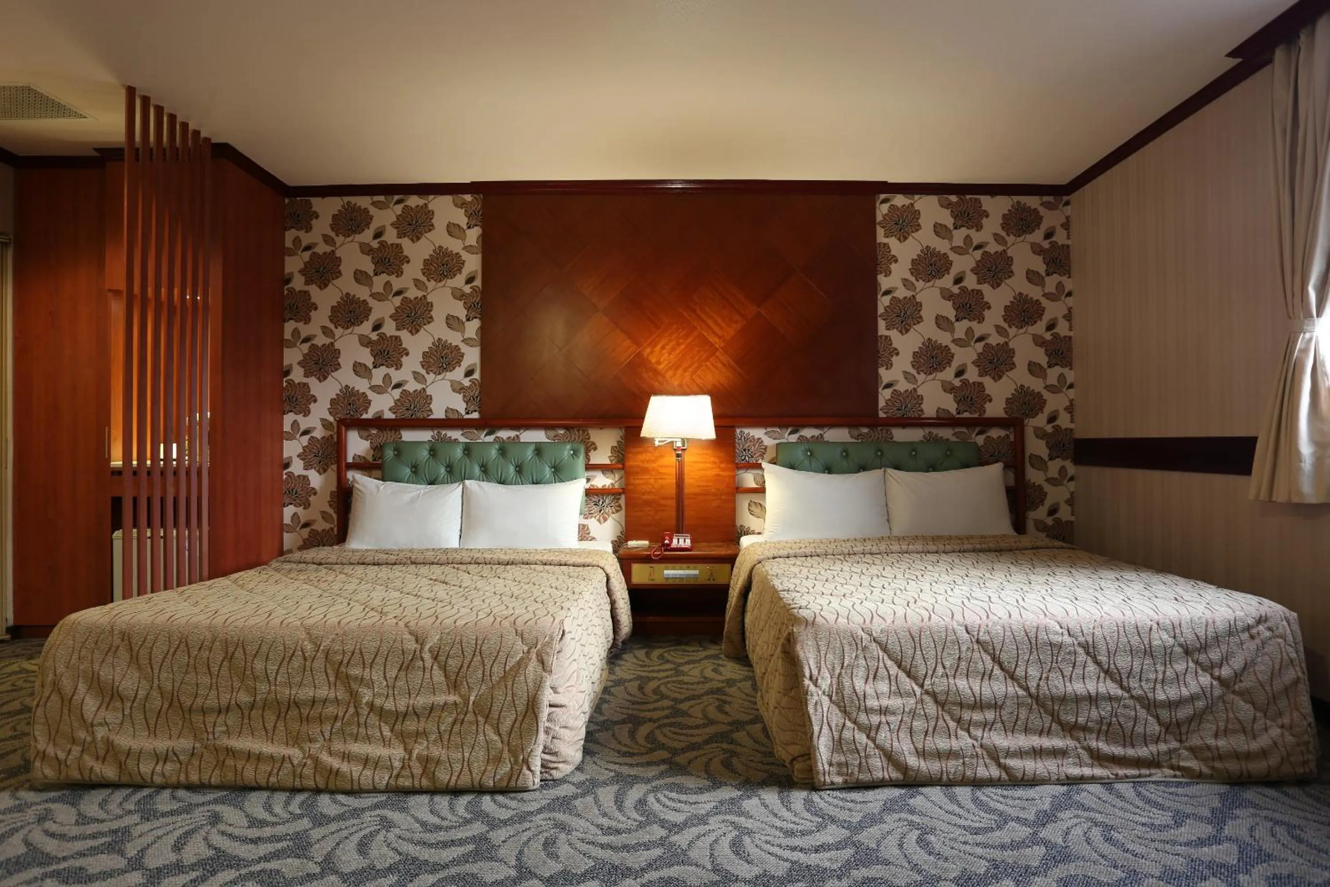 Bed in Monalisa Hotel