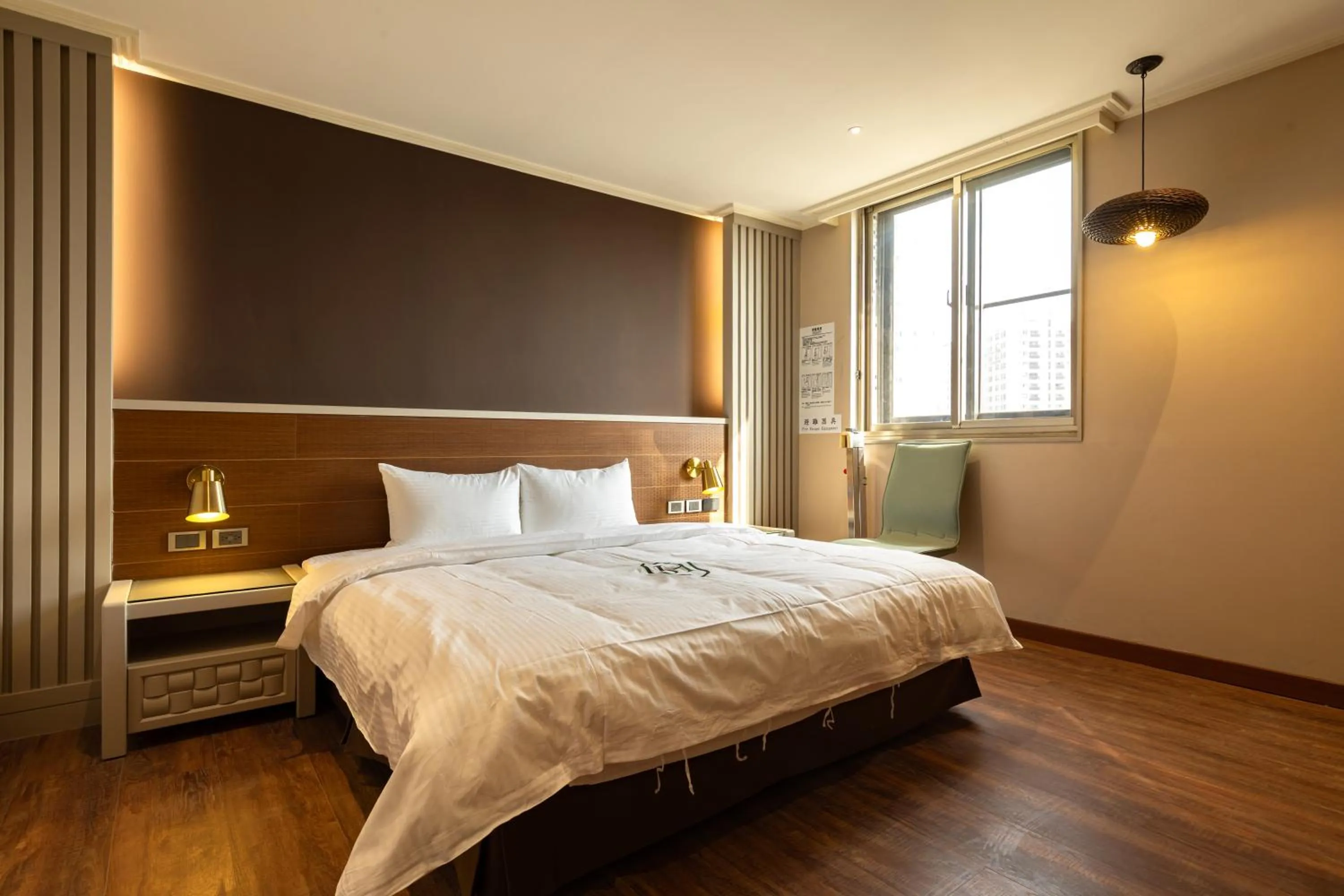 Bed in 露夏旅社 l 納康商旅 l 智能入住 l 鄰近花園夜市