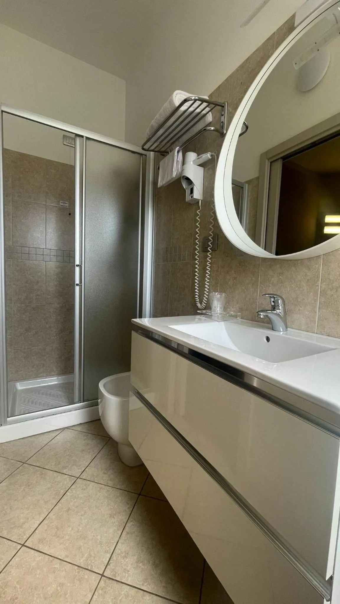 Shower in Hotel San Marco